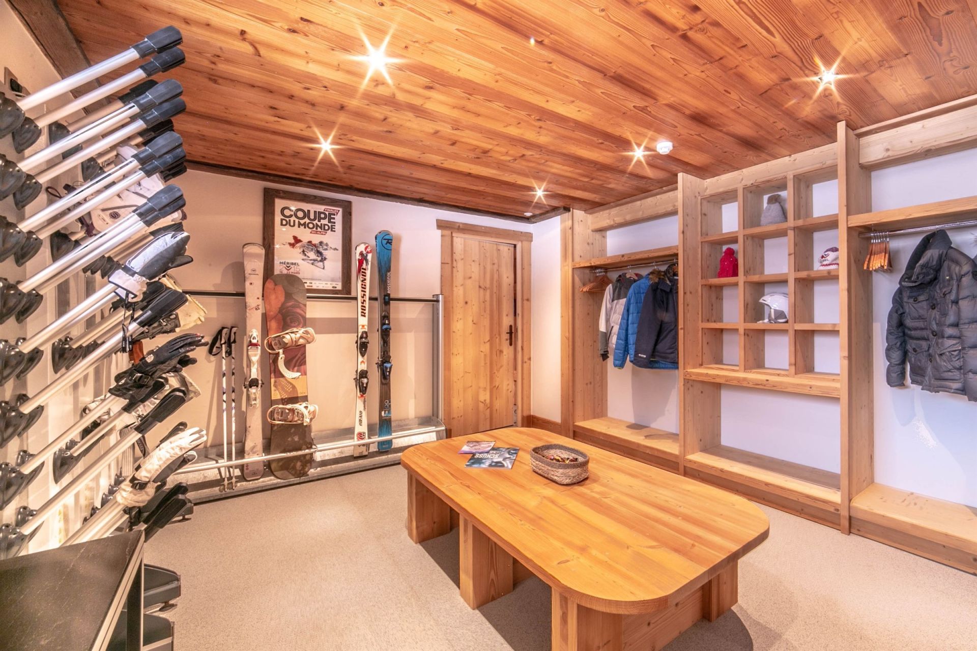 luxury house 15 Rooms for seasonal rent on MERIBEL LES ALLUES (73550)