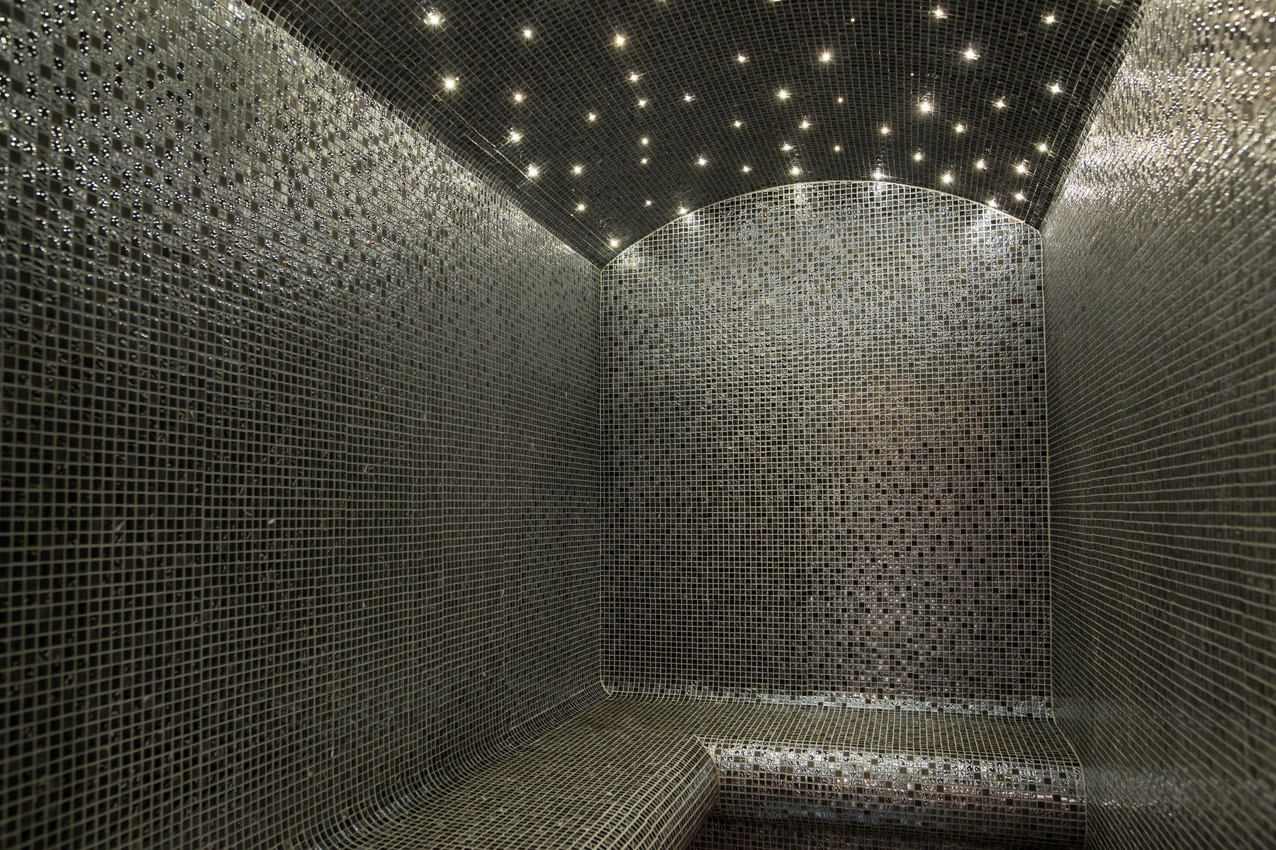 luxury chalet 15 Rooms for seasonal rent on MERIBEL LES ALLUES (73550)