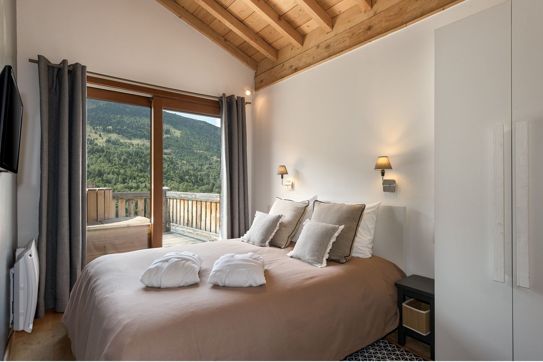 chalet de luxe 3 Pièces en location saisonnière sur MERIBEL LES ALLUES (73550)