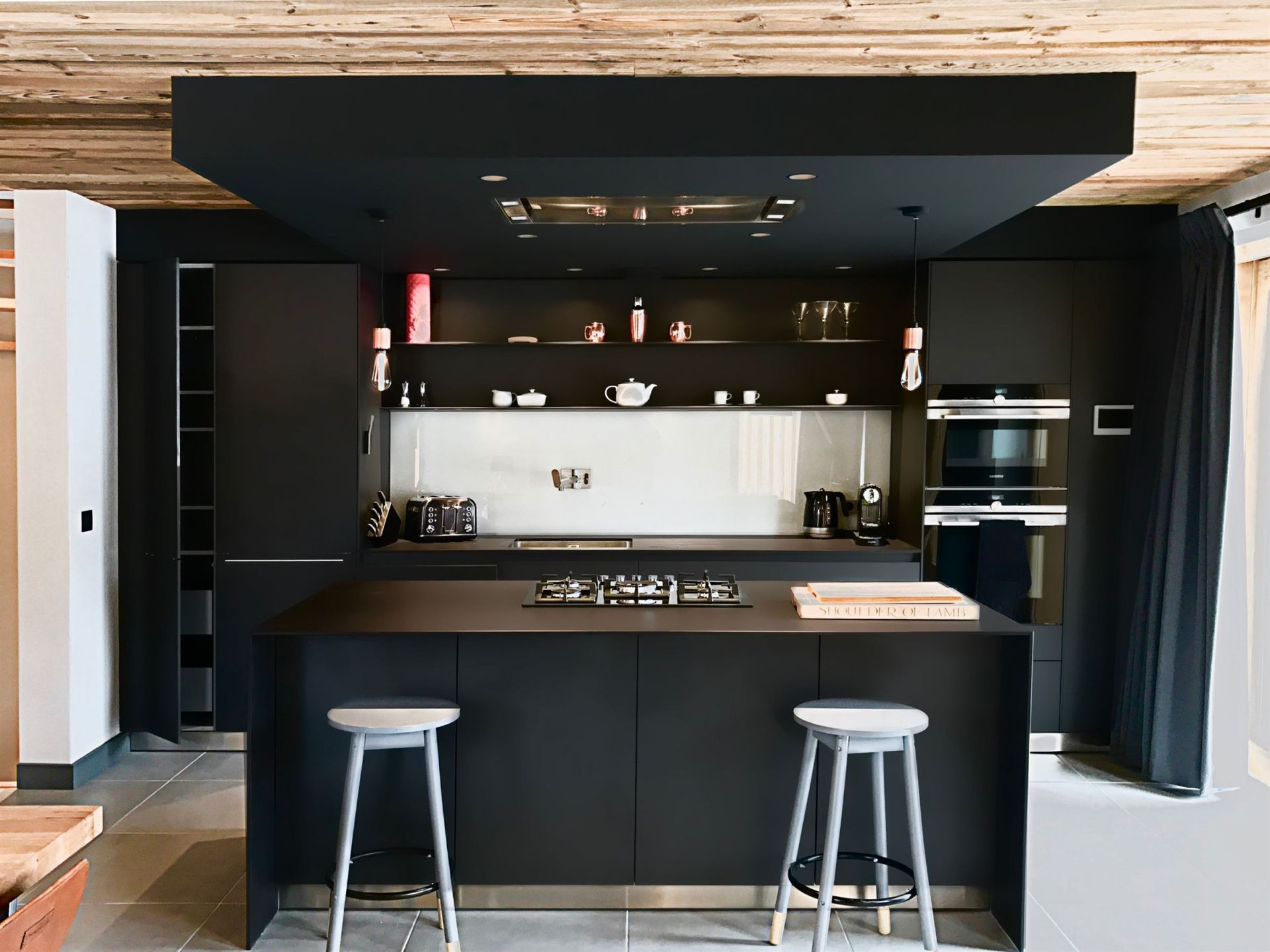 luxury chalet 6 Rooms for seasonal rent on MERIBEL LES ALLUES (73550)