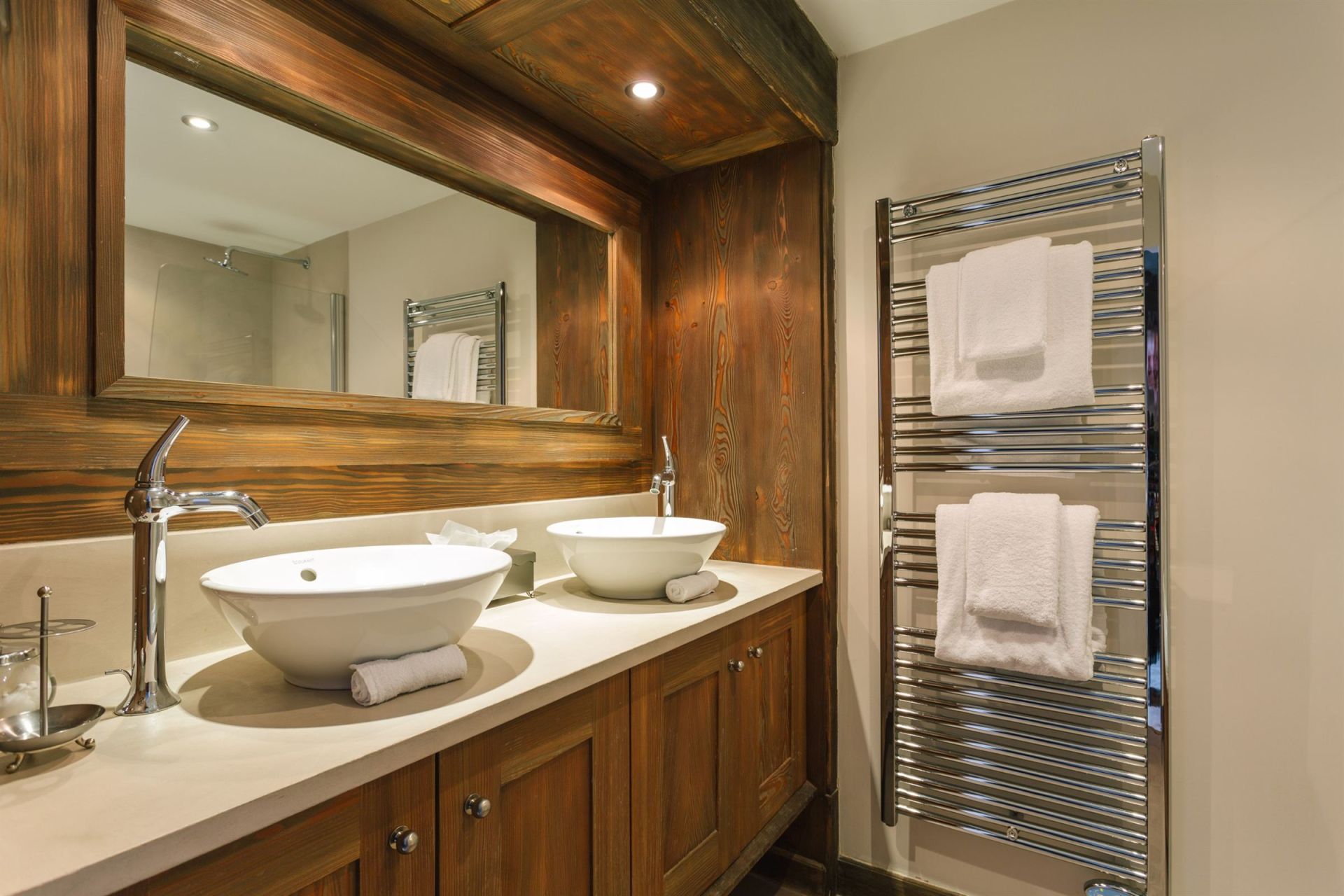 luxury chalet 7 Rooms for seasonal rent on MERIBEL LES ALLUES (73550)