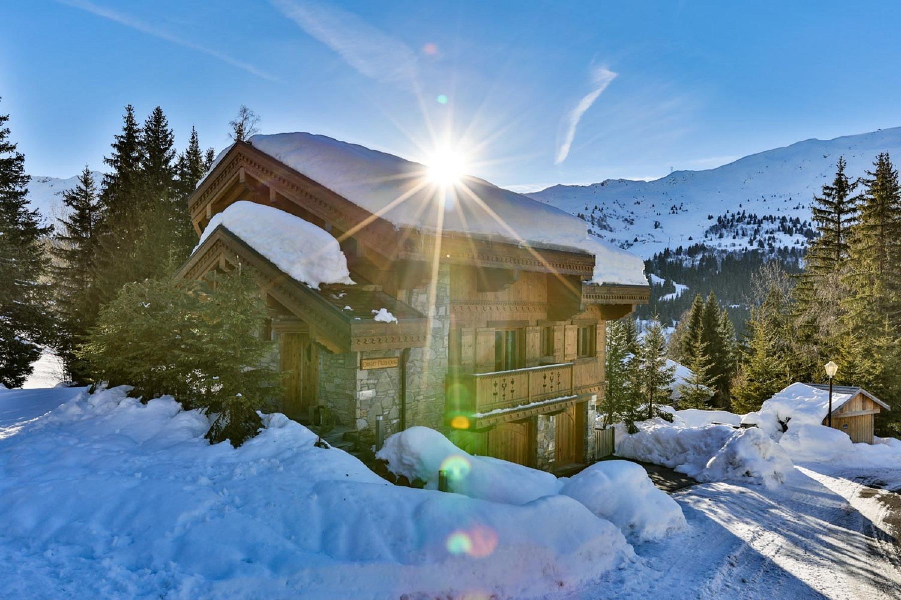 luxury chalet 6 Rooms for seasonal rent on MERIBEL LES ALLUES (73550)