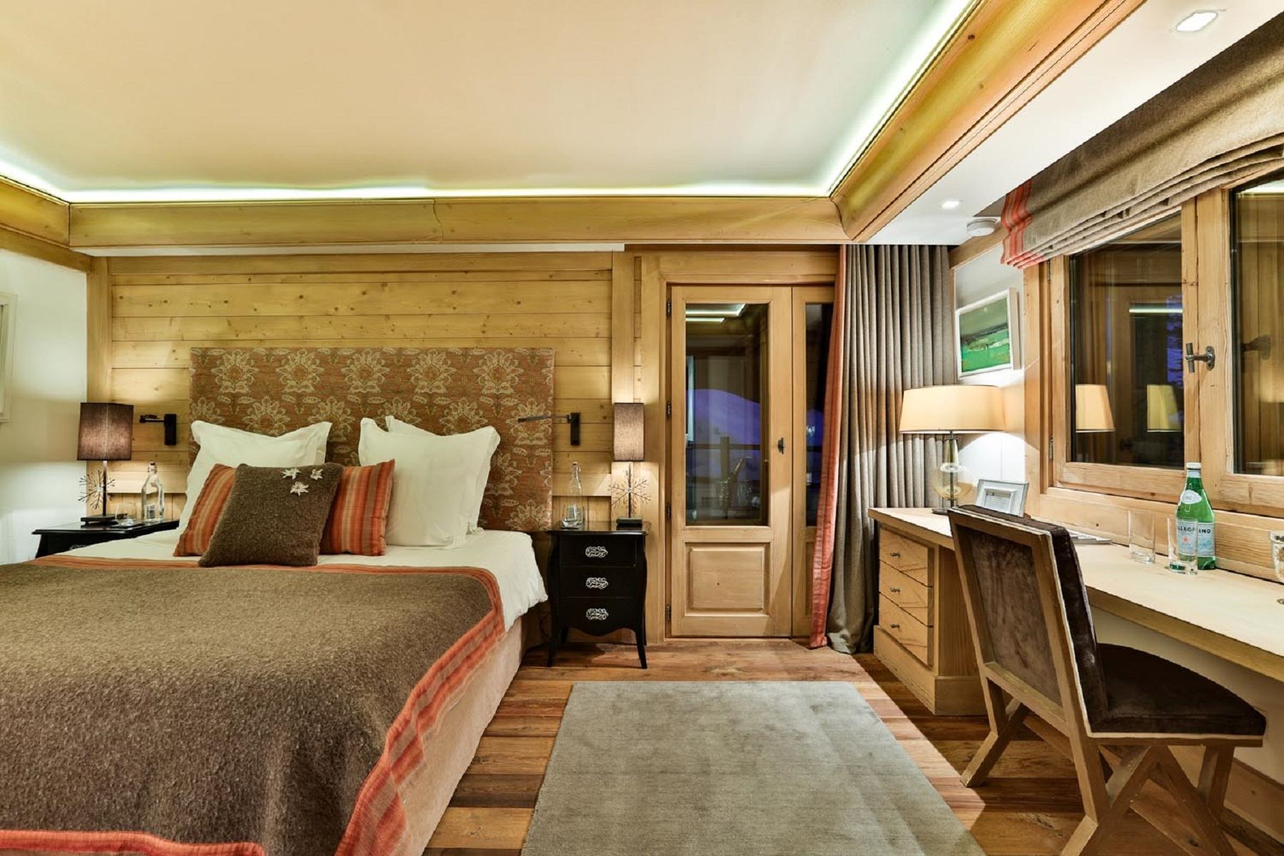 luxury chalet 6 Rooms for seasonal rent on MERIBEL LES ALLUES (73550)