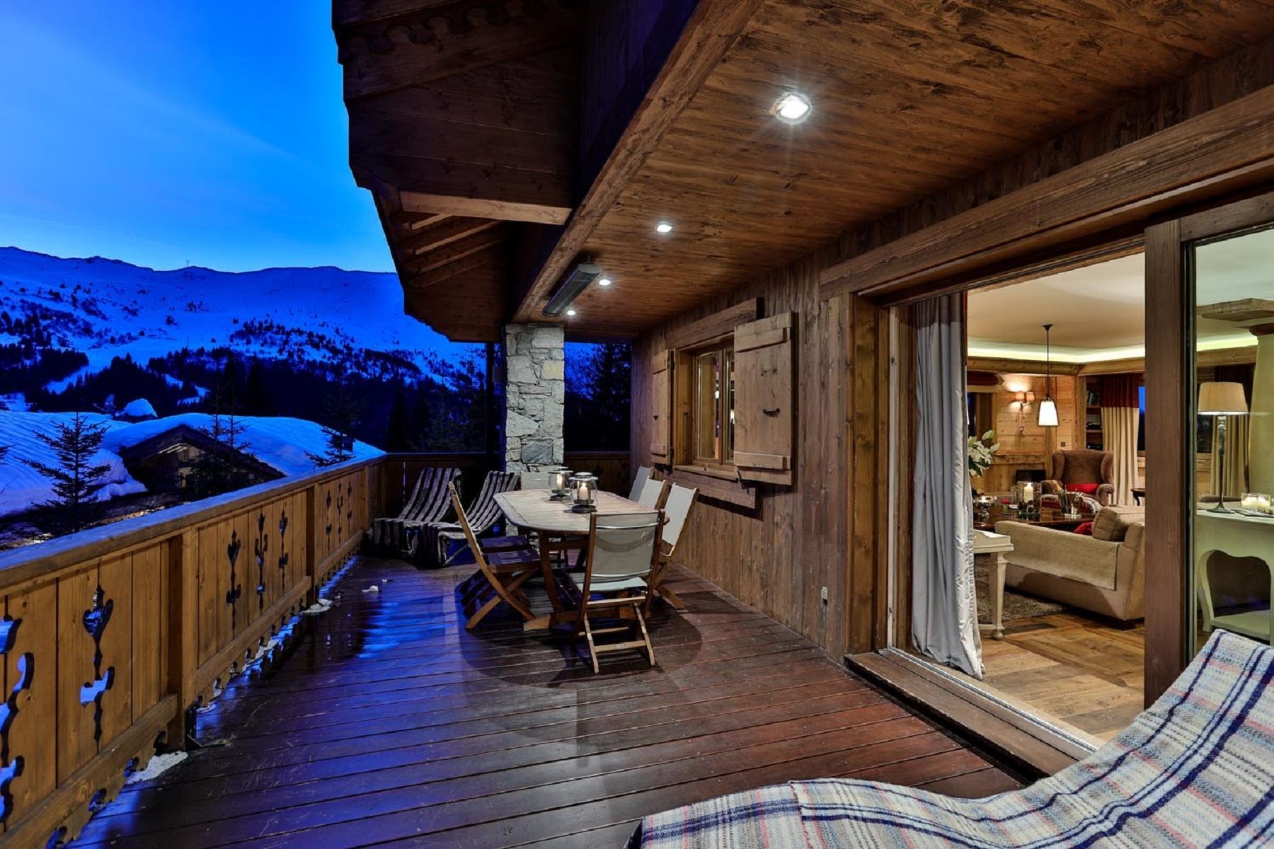 luxury chalet 6 Rooms for seasonal rent on MERIBEL LES ALLUES (73550)