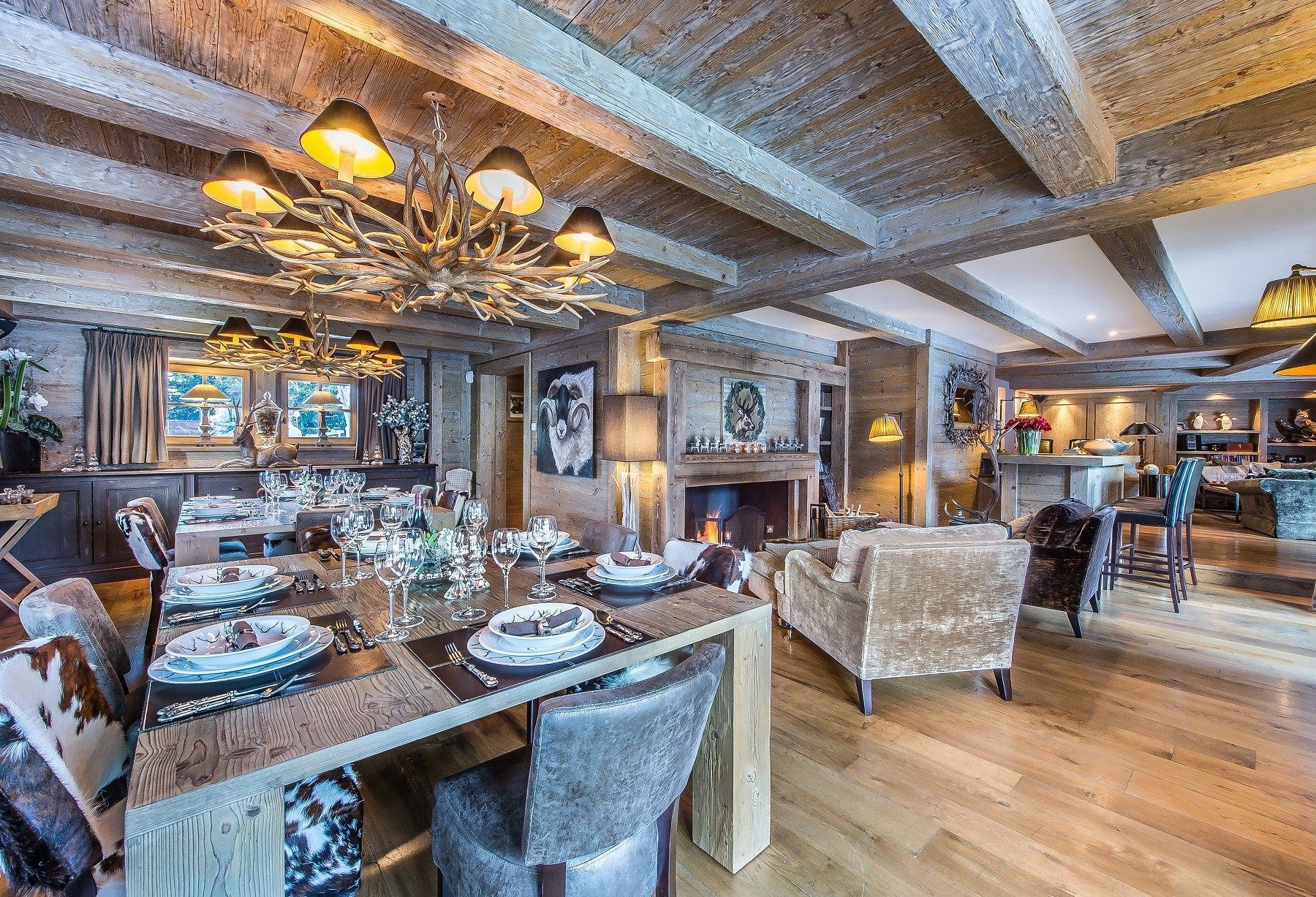 chalet de luxe 10 Pièces en location saisonnière sur MERIBEL LES ALLUES (73550)