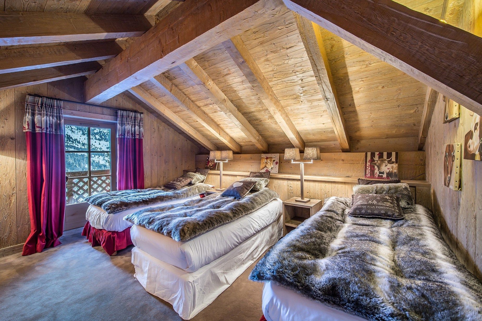 chalet de luxe 10 Pièces en location saisonnière sur MERIBEL LES ALLUES (73550)