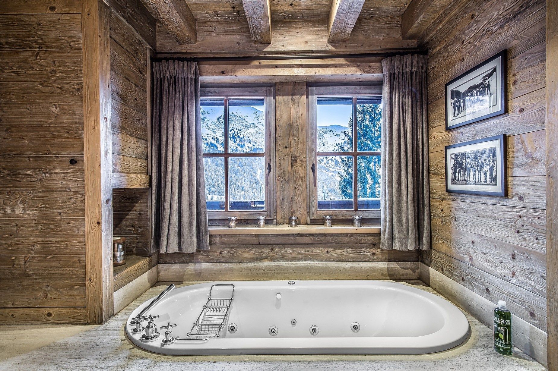 chalet de luxe 10 Pièces en location saisonnière sur MERIBEL LES ALLUES (73550)