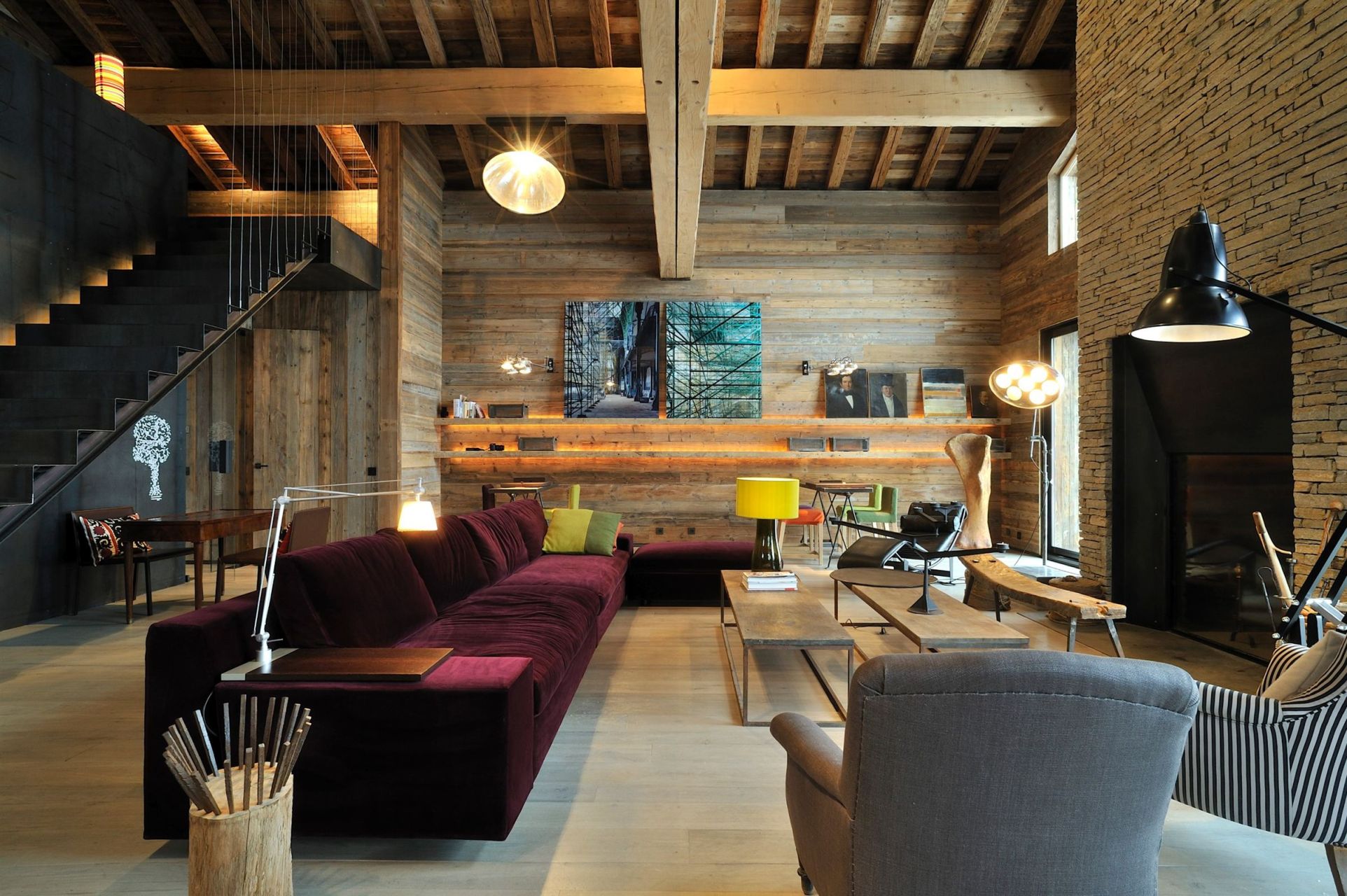 luxury chalet 9 Rooms for seasonal rent on MERIBEL LES ALLUES (73550)