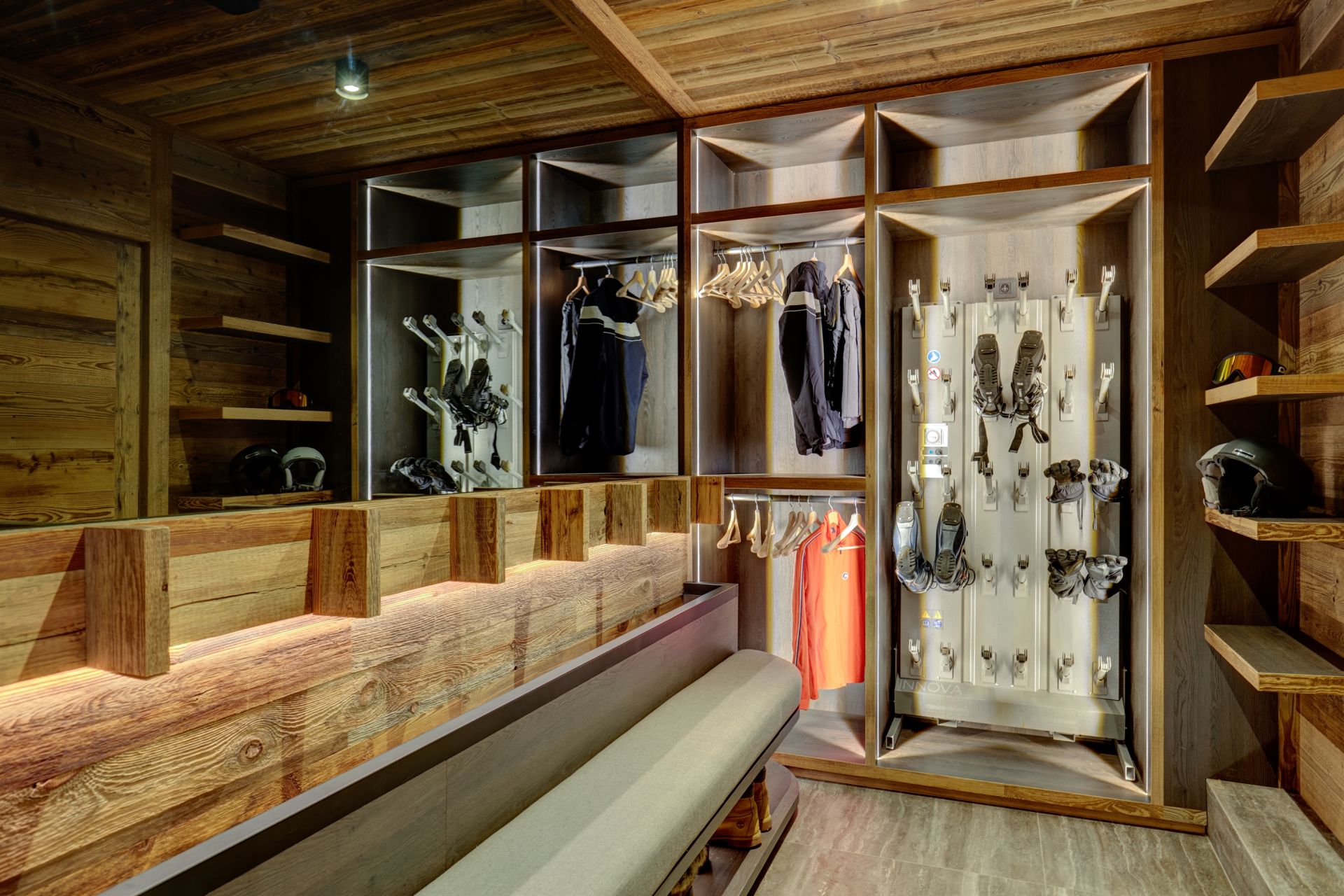 chalet de luxe 8 Pièces en location saisonnière sur MERIBEL LES ALLUES (73550)
