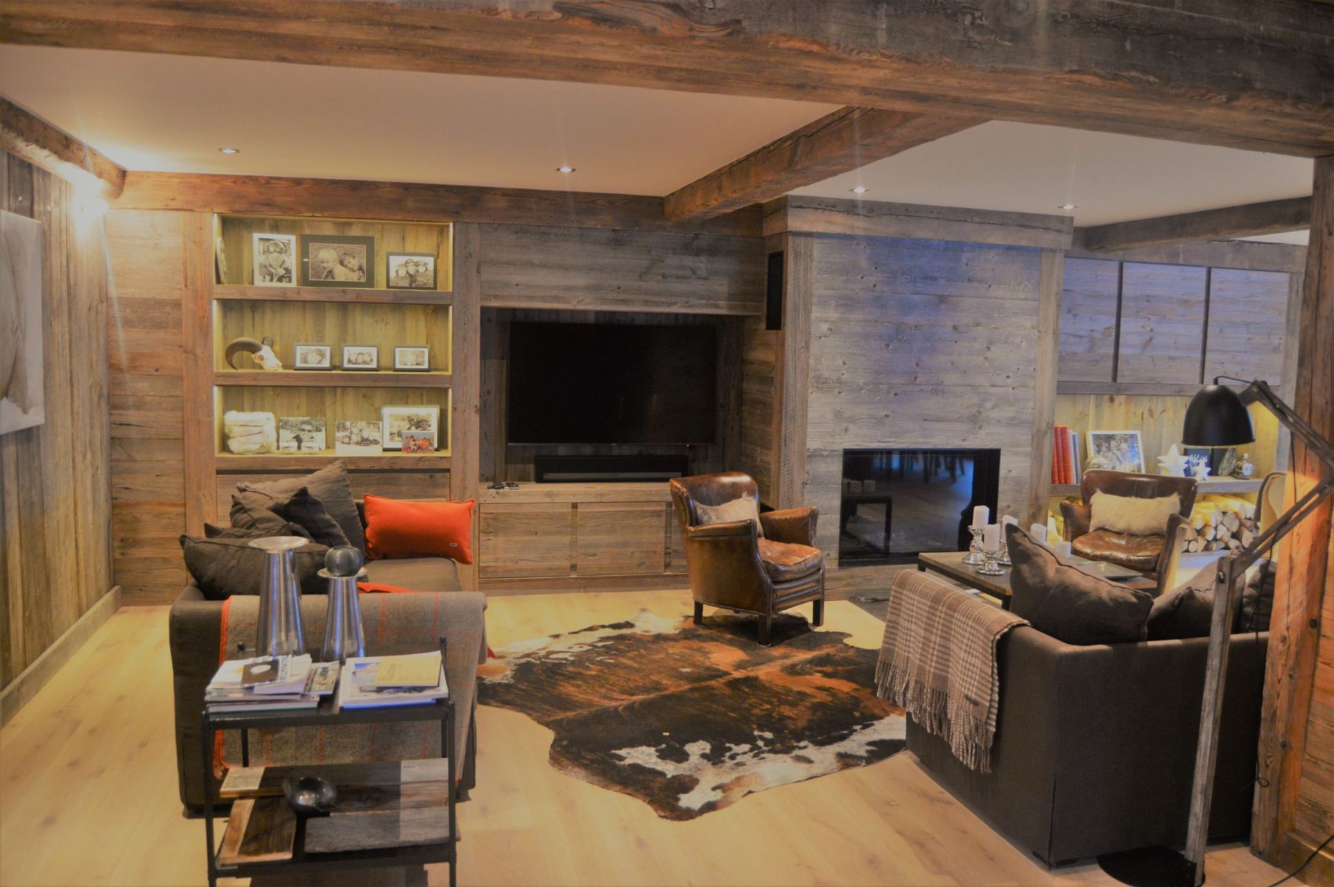 chalet de luxe 9 Pièces en location saisonnière sur MERIBEL LES ALLUES (73550)