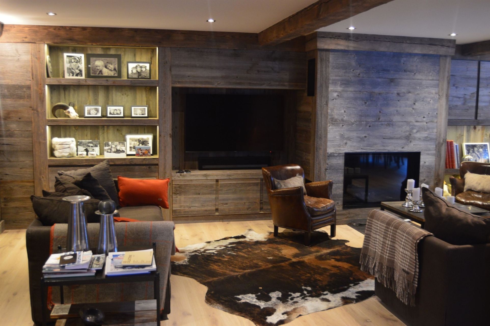 luxury chalet 9 Rooms for seasonal rent on MERIBEL LES ALLUES (73550)