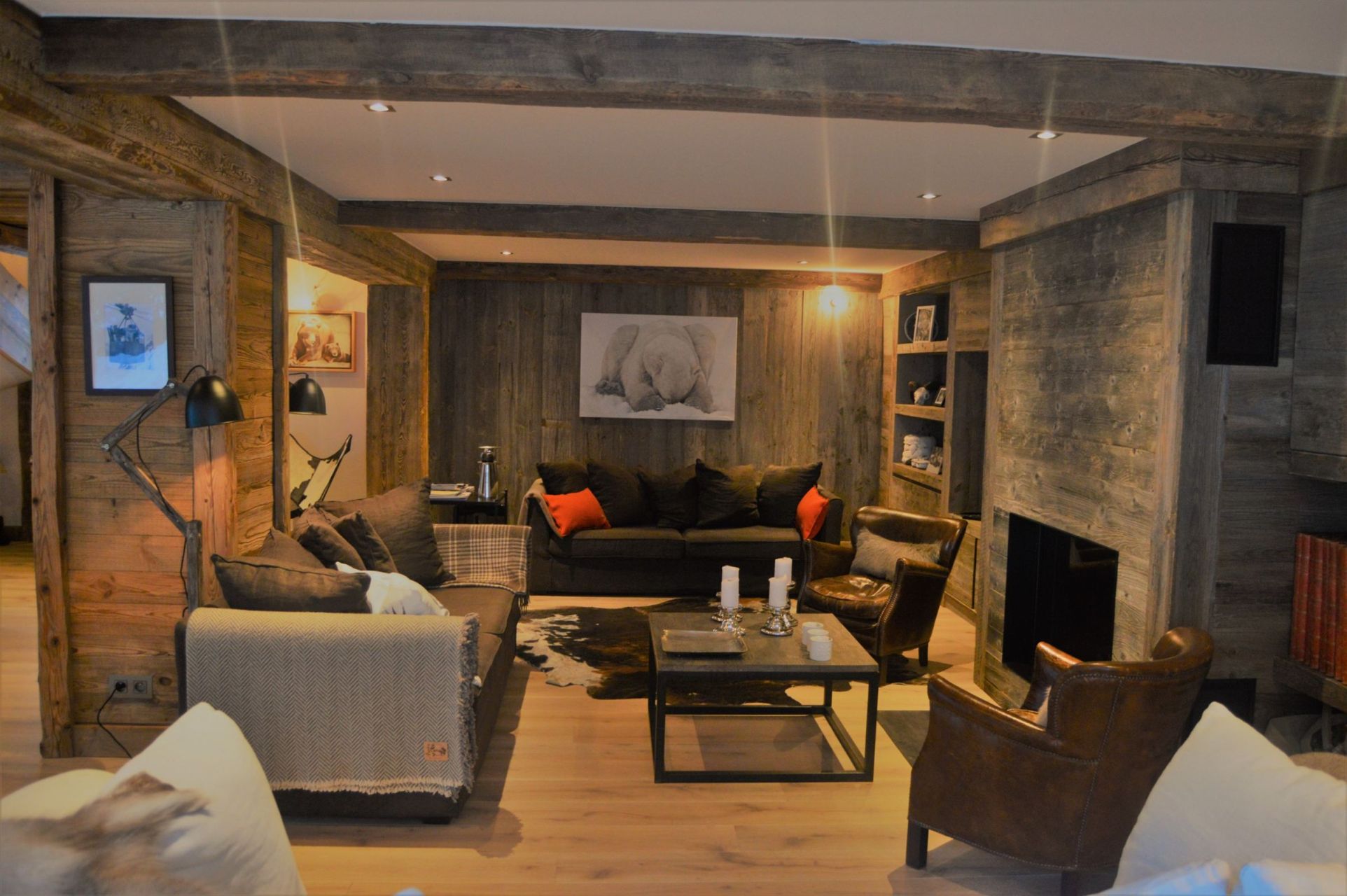 luxury chalet 9 Rooms for seasonal rent on MERIBEL LES ALLUES (73550)