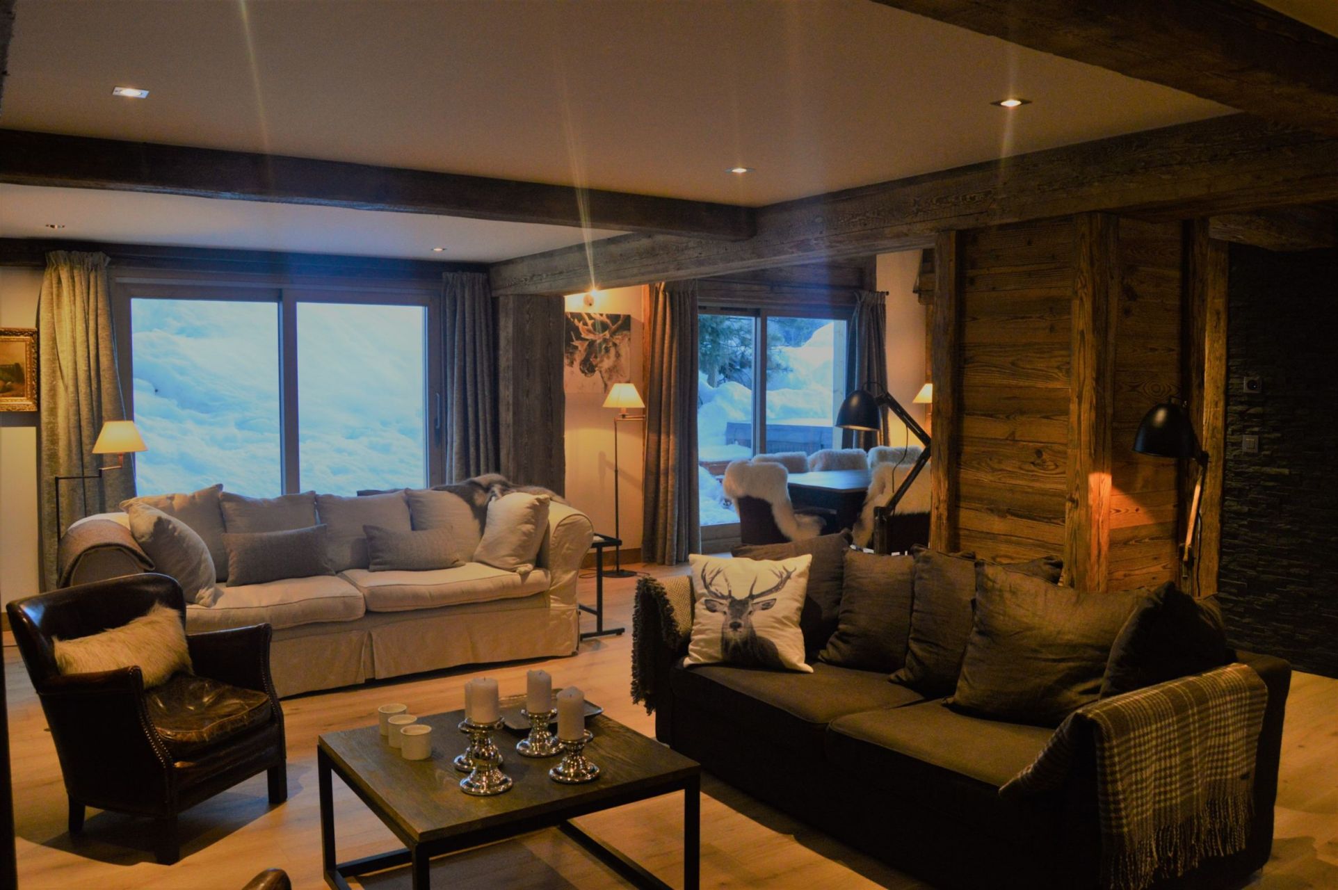 luxury chalet 9 Rooms for seasonal rent on MERIBEL LES ALLUES (73550)