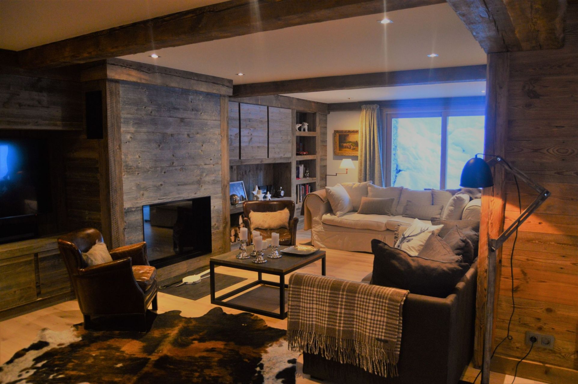 luxury chalet 9 Rooms for seasonal rent on MERIBEL LES ALLUES (73550)