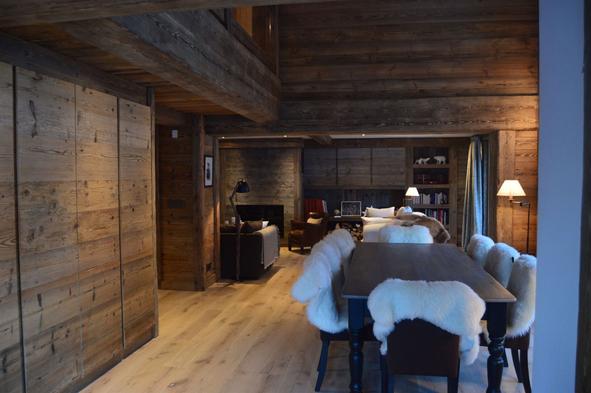 luxury chalet 9 Rooms for seasonal rent on MERIBEL LES ALLUES (73550)