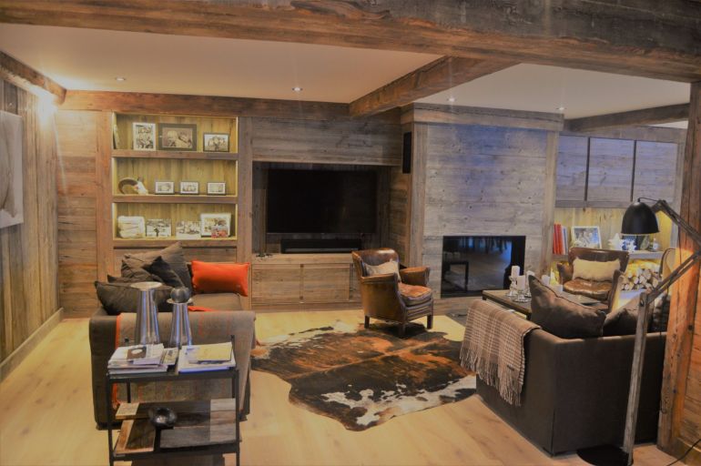 chalet de luxe 9 Pièces en location saisonnière sur MERIBEL LES ALLUES (73550)