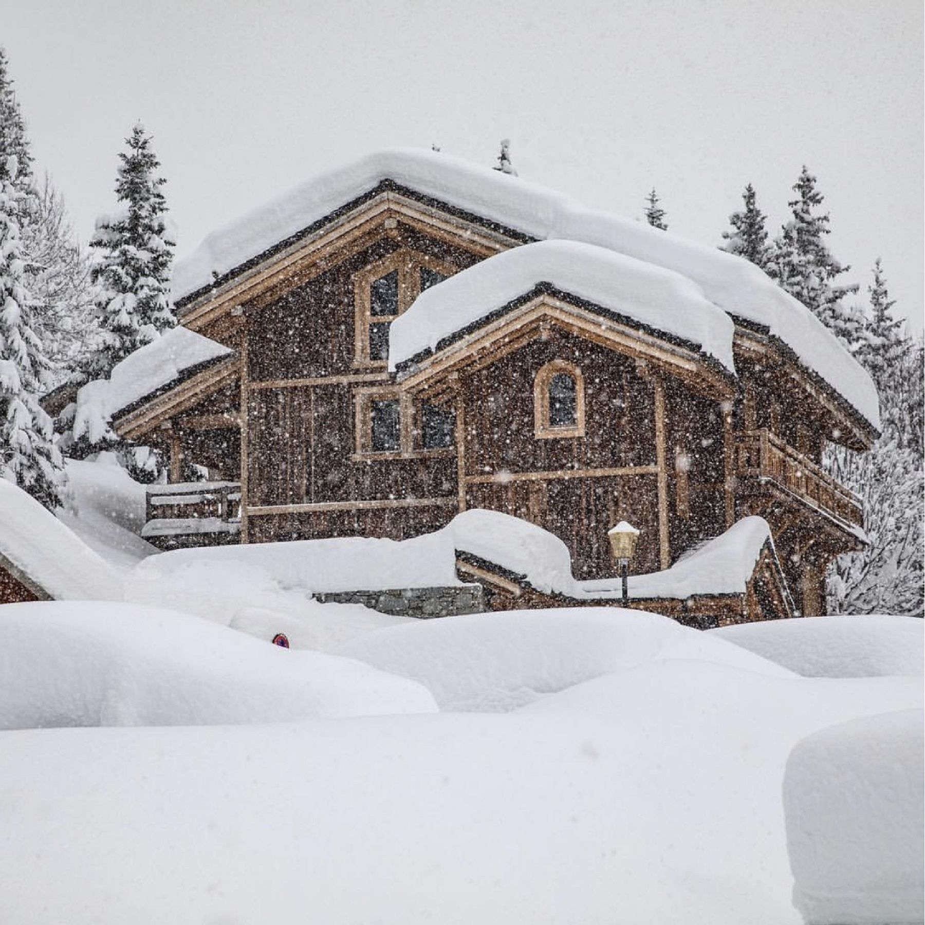 luxury duplex 5 Rooms for seasonal rent on MERIBEL LES ALLUES (73550)