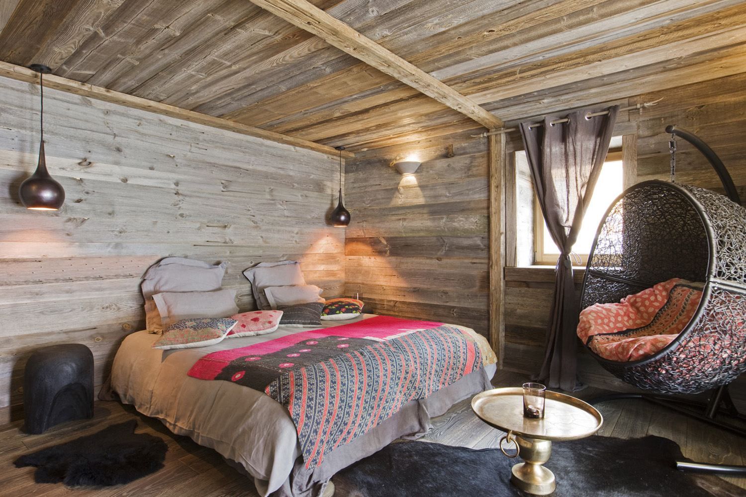 chalet de luxe 6 Pièces en location saisonnière sur MERIBEL LES ALLUES (73550)