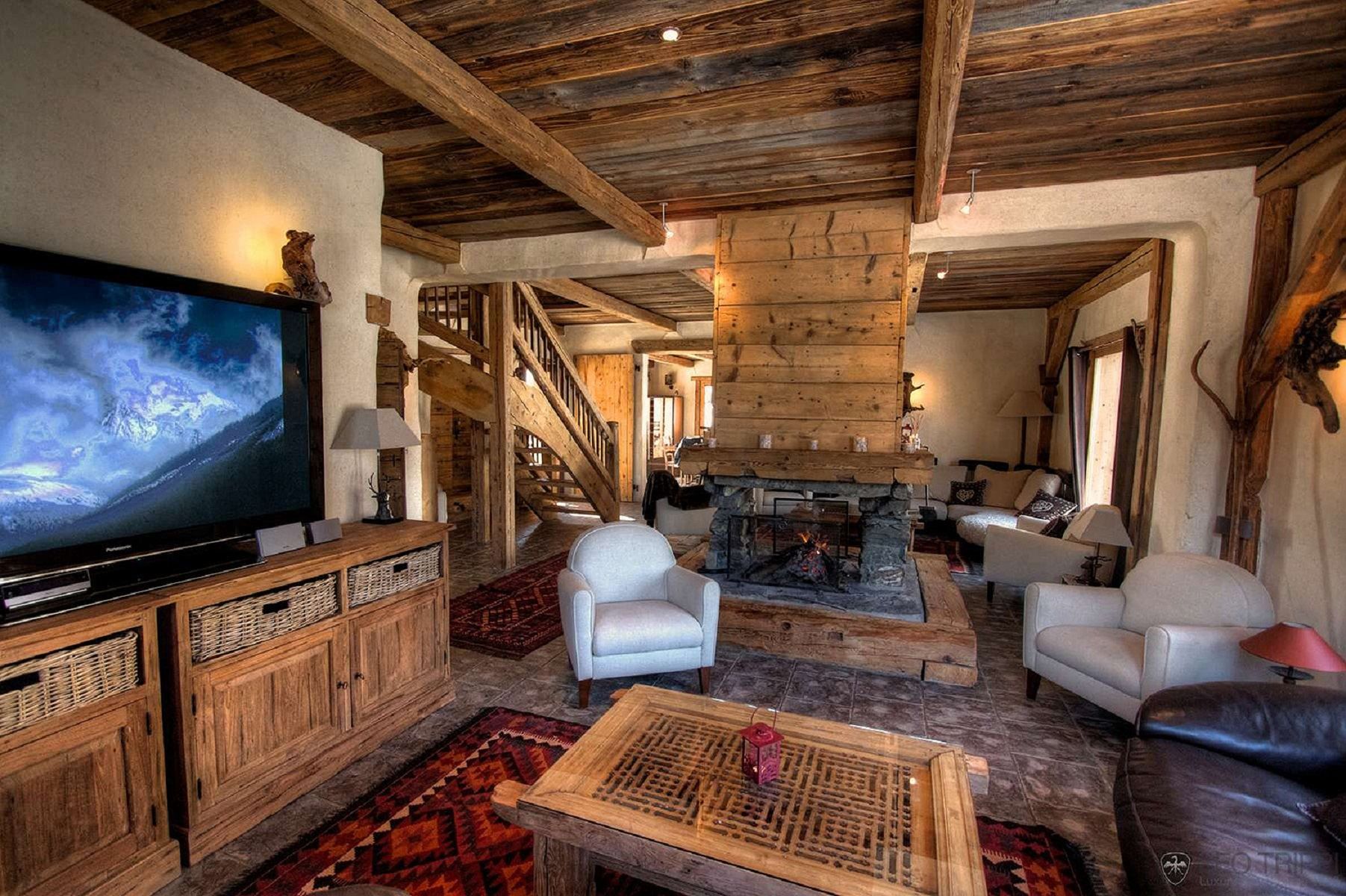 luxury chalet 7 Rooms for seasonal rent on MERIBEL LES ALLUES (73550)