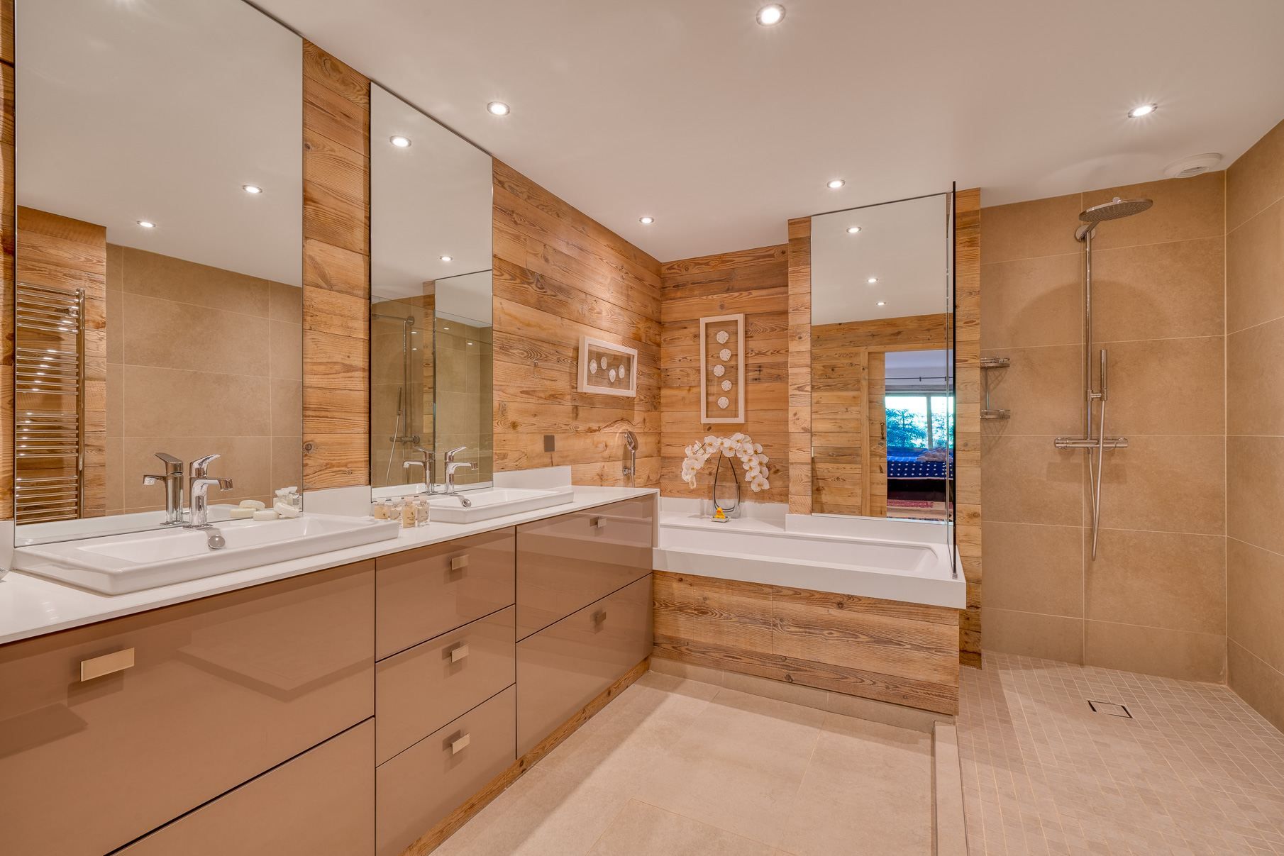 luxury apartment 4 Rooms for seasonal rent on MERIBEL LES ALLUES (73550)