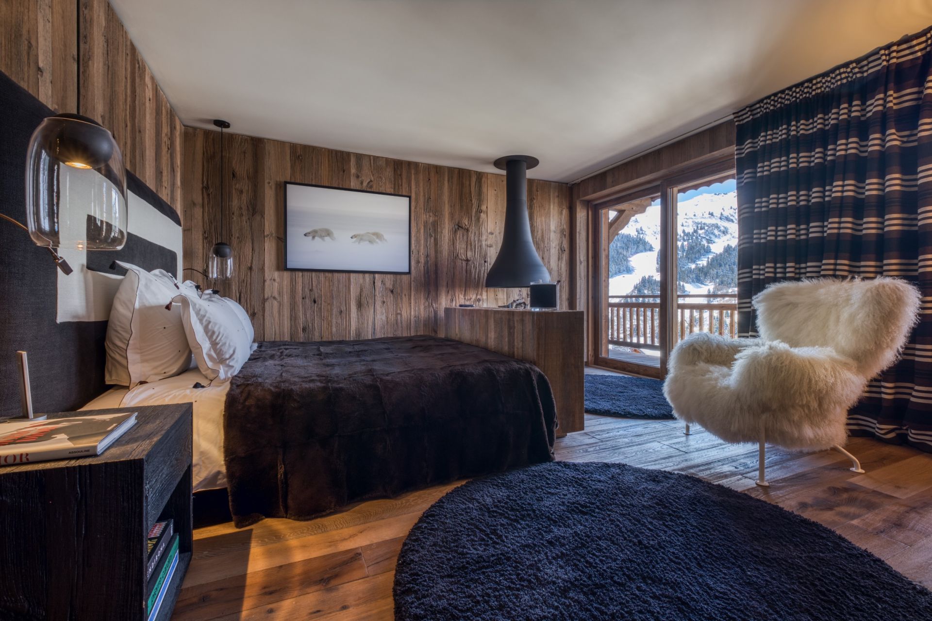 luxury chalet 11 Rooms for seasonal rent on MERIBEL LES ALLUES (73550)