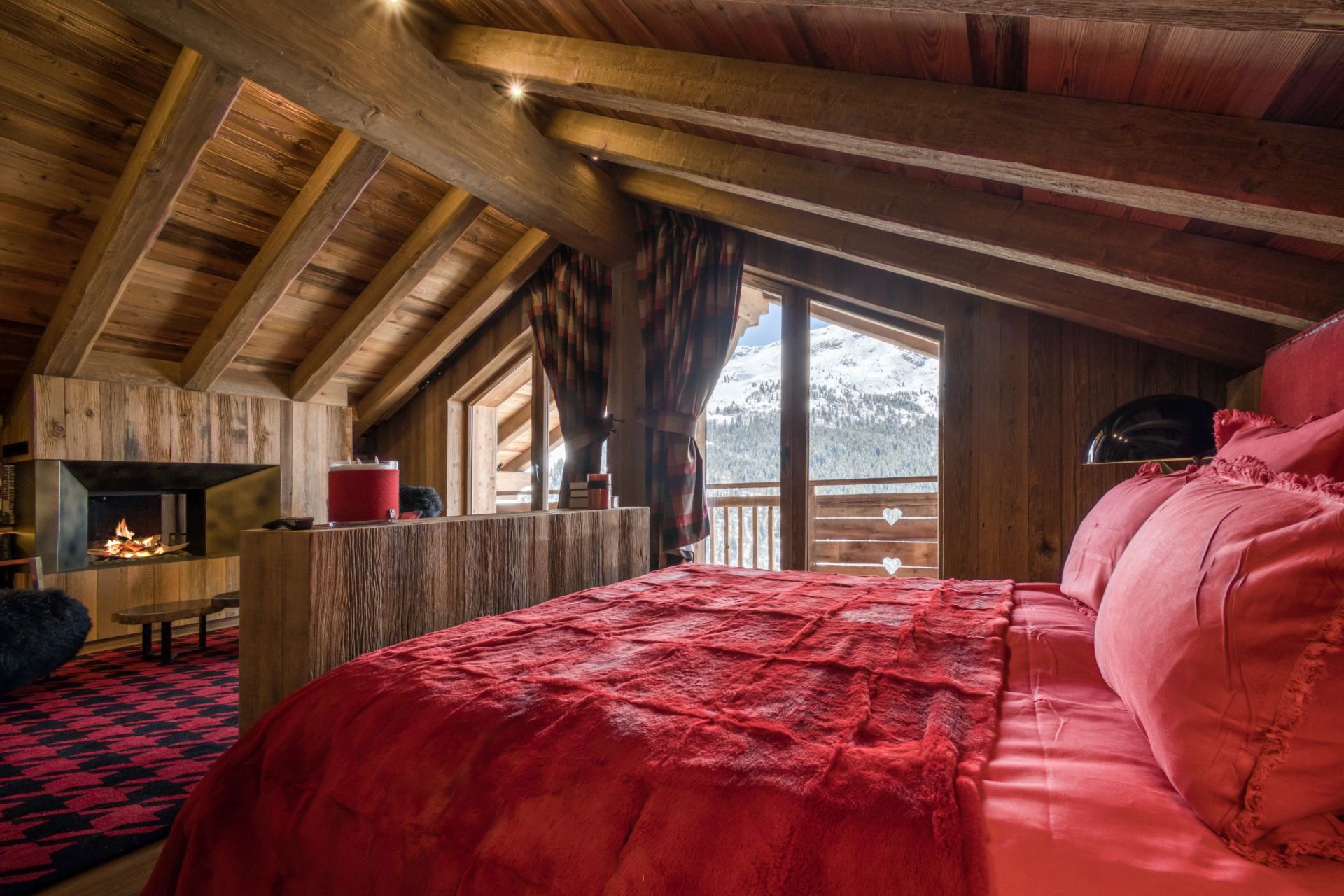 luxury chalet 11 Rooms for seasonal rent on MERIBEL LES ALLUES (73550)