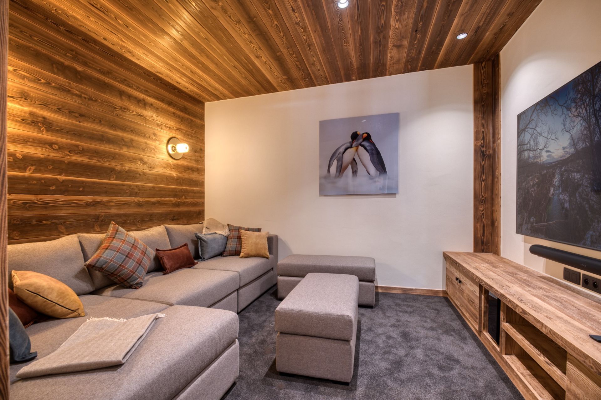 chalet de luxe 10 Pièces en location saisonnière sur MERIBEL LES ALLUES (73550)