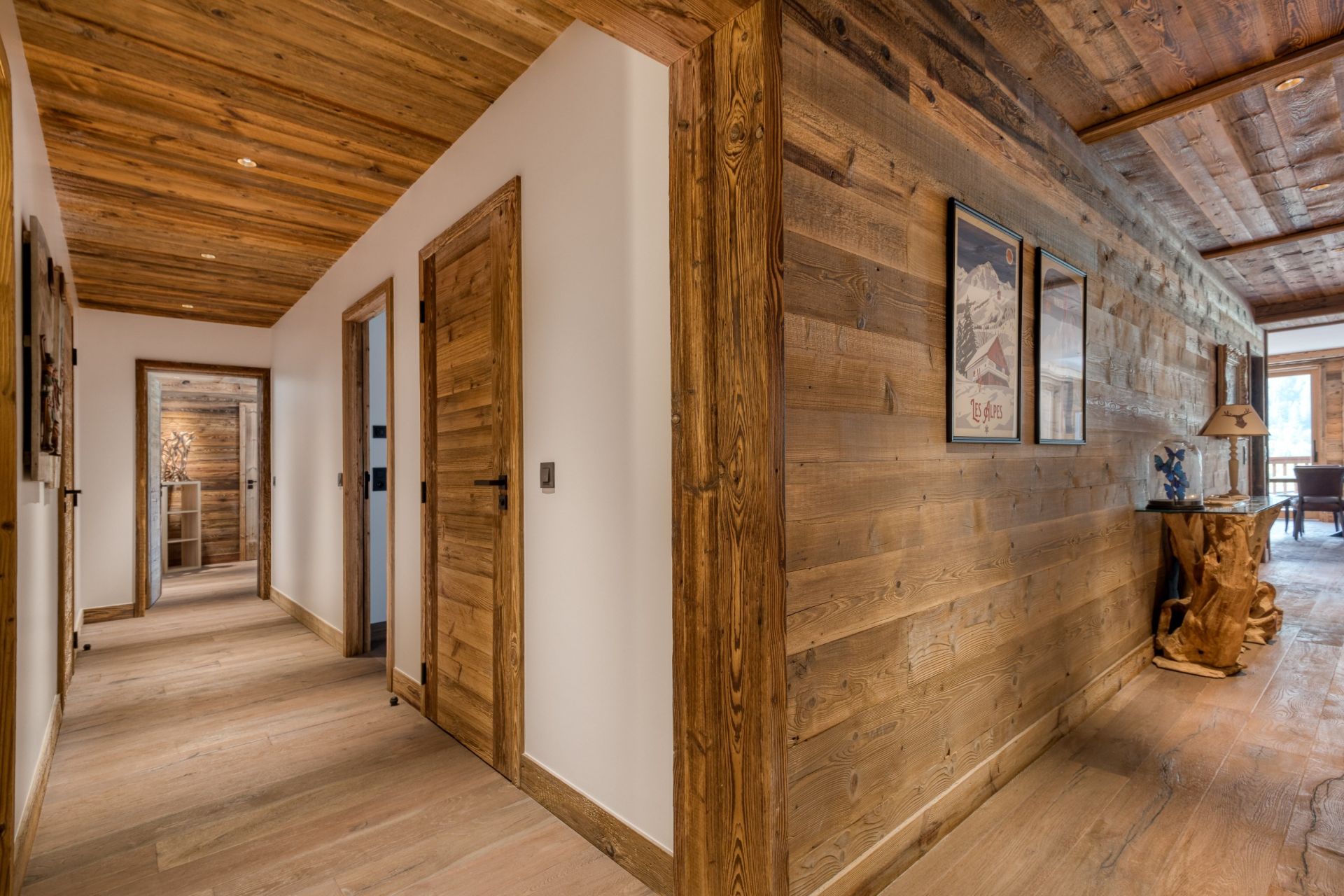 luxury apartment 6 Rooms for seasonal rent on MERIBEL LES ALLUES (73550)