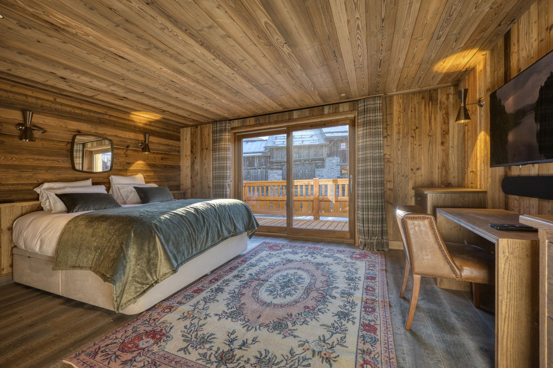 luxury chalet 8 Rooms for sale on MERIBEL LES ALLUES (73550)