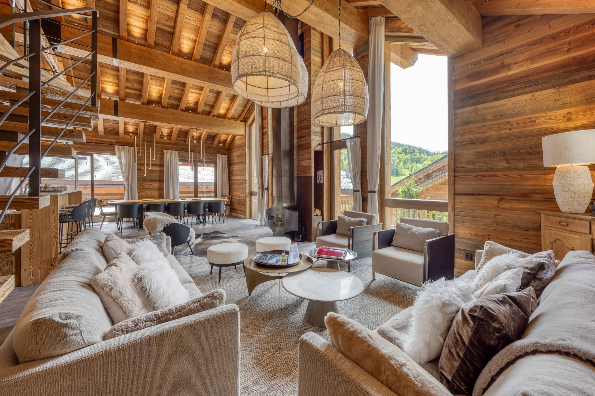 luxury apartment 8 Rooms for seasonal rent on MERIBEL LES ALLUES (73550)