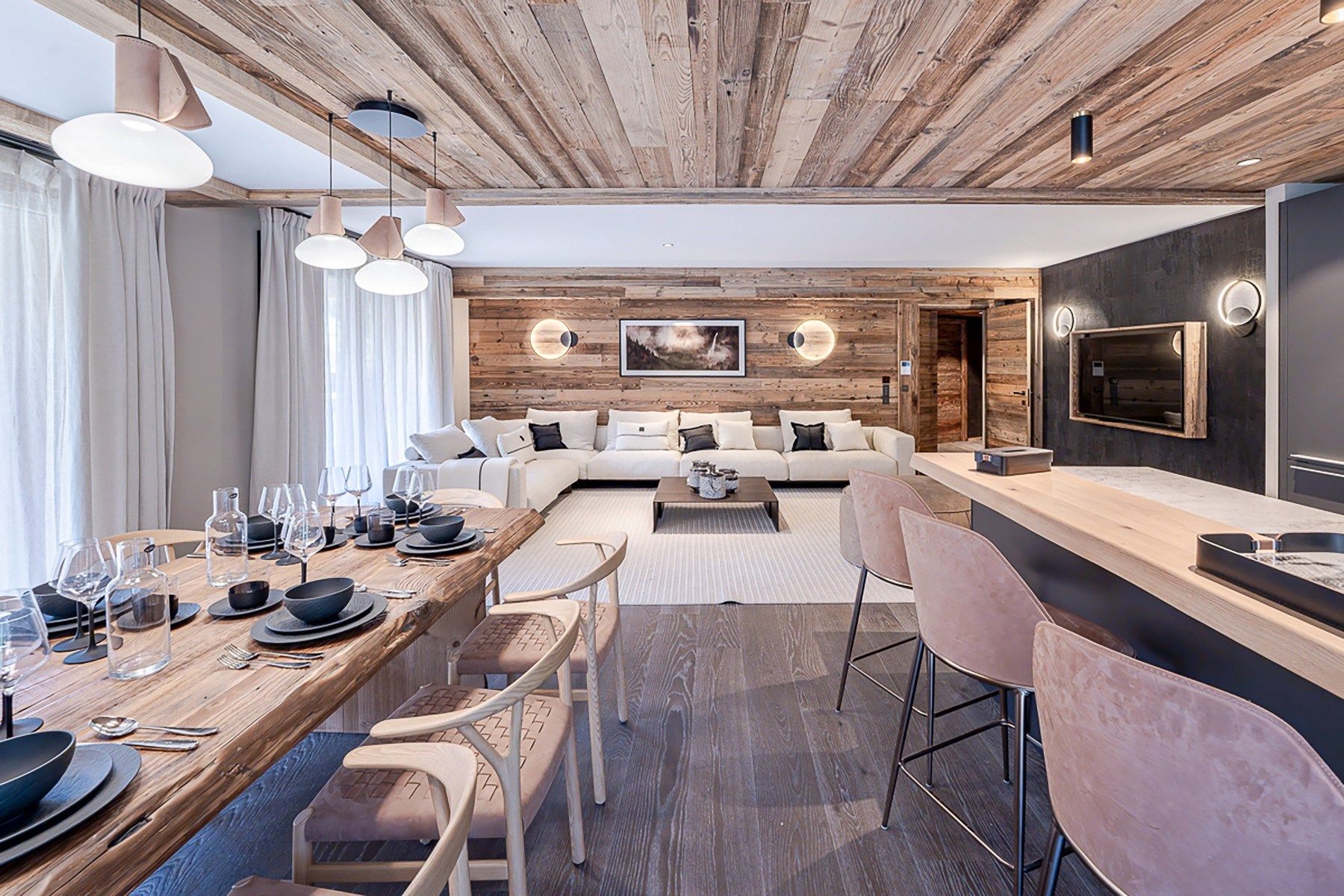 luxury apartment 5 Rooms for sale on MERIBEL LES ALLUES (73550)