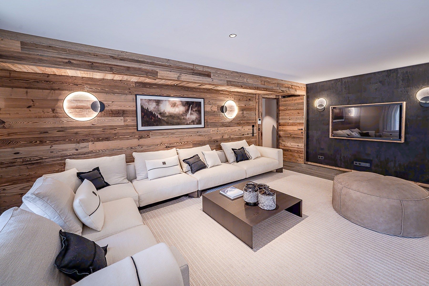 luxury apartment 5 Rooms for sale on MERIBEL LES ALLUES (73550)