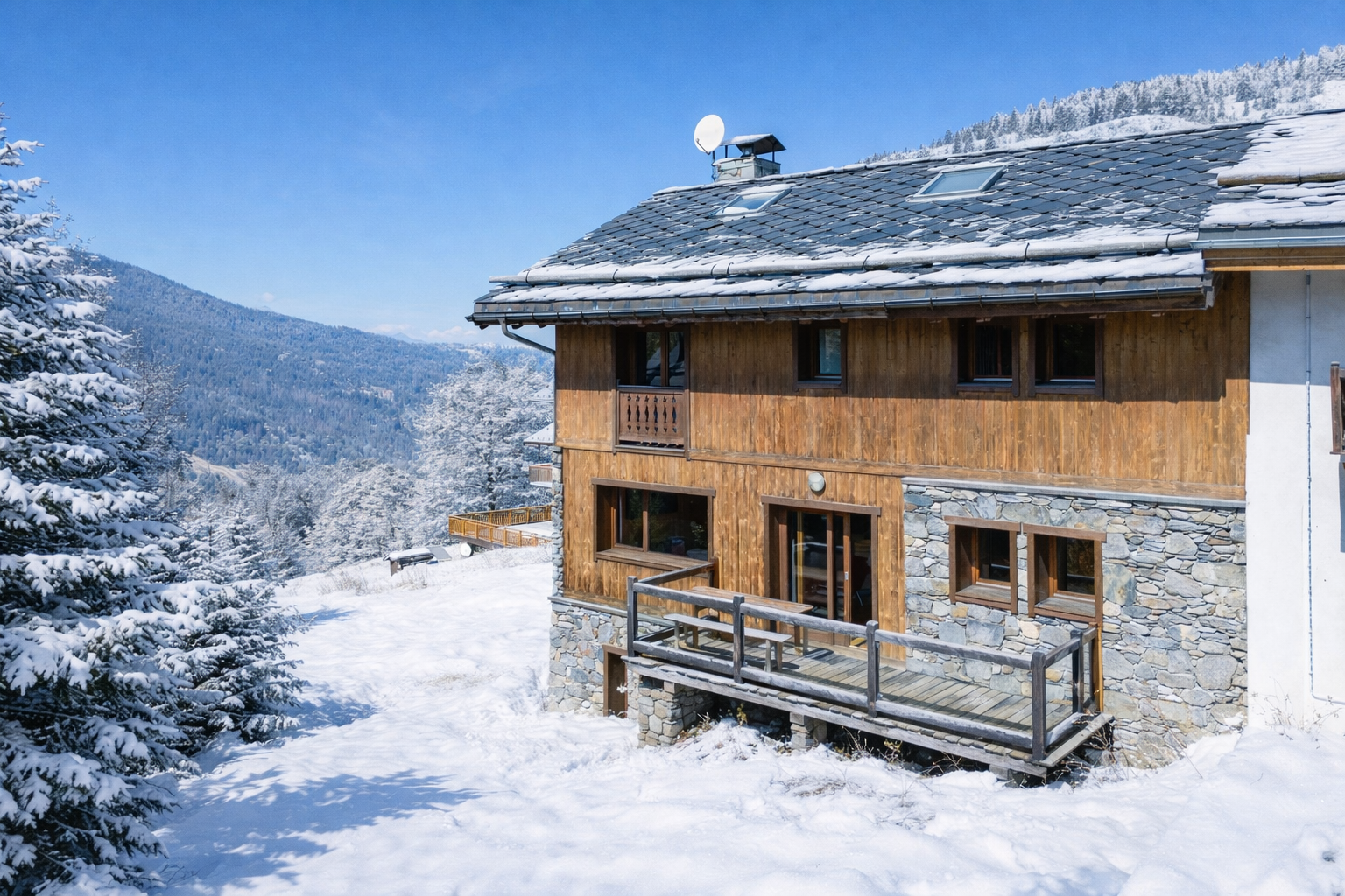 luxury house 7 Rooms for sale on MERIBEL LES ALLUES (73550)