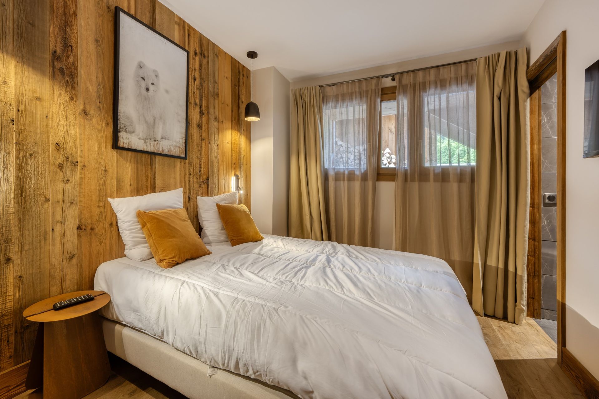 luxury chalet 8 Rooms for seasonal rent on MERIBEL LES ALLUES (73550)