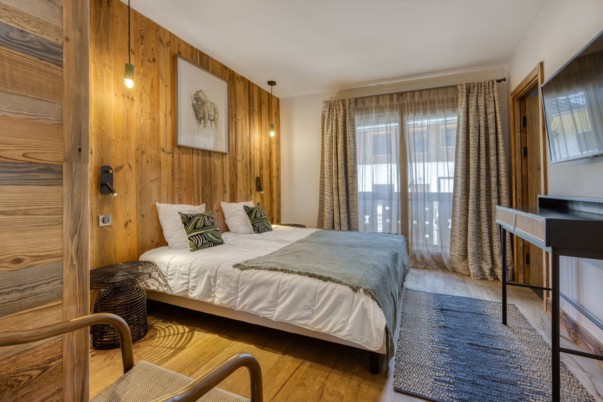 luxury chalet 8 Rooms for seasonal rent on MERIBEL LES ALLUES (73550)