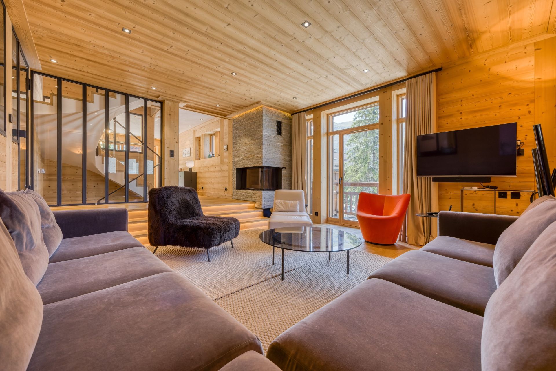 luxury chalet 8 Rooms for seasonal rent on MERIBEL LES ALLUES (73550)