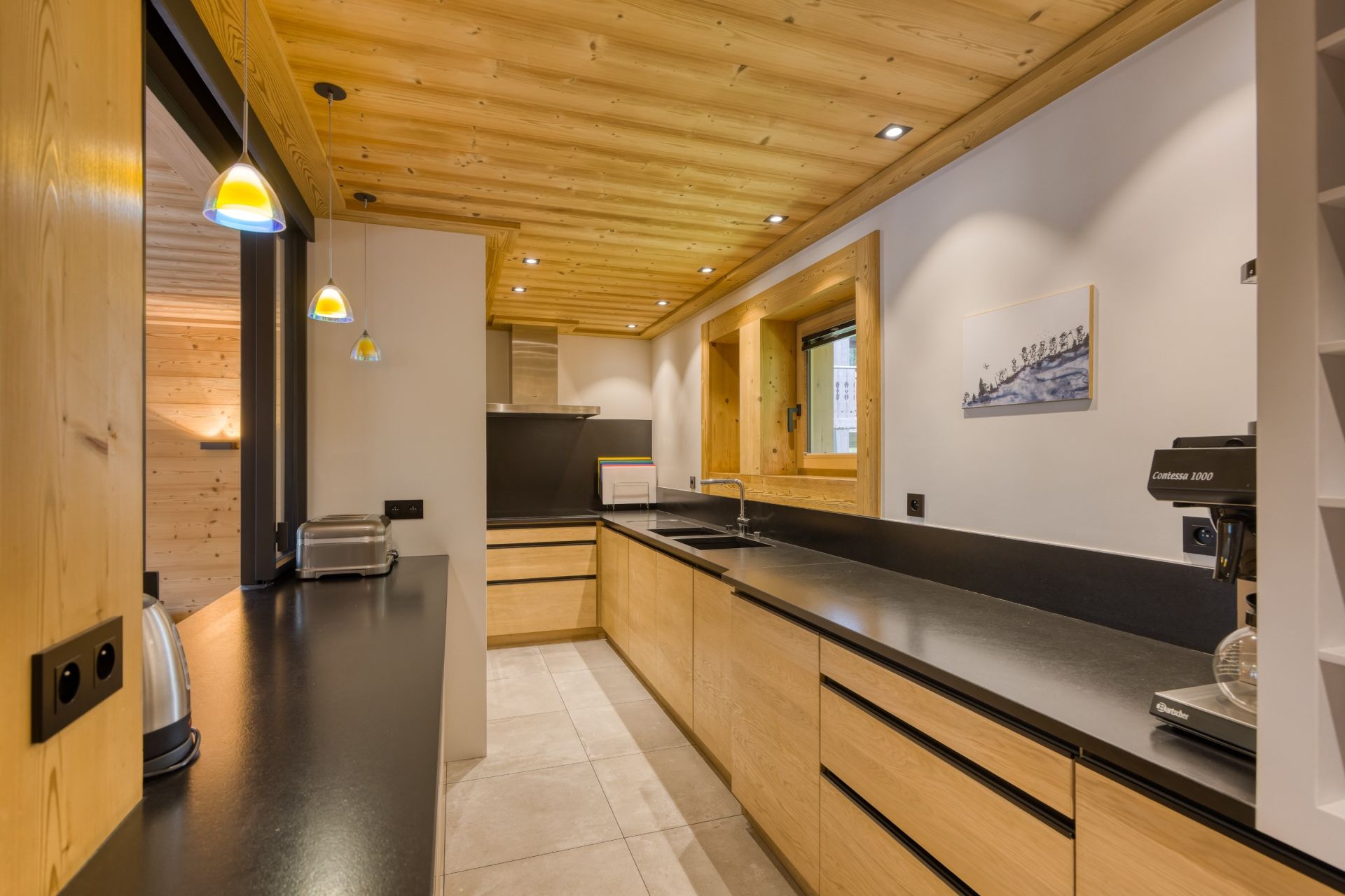 luxury chalet 8 Rooms for seasonal rent on MERIBEL LES ALLUES (73550)