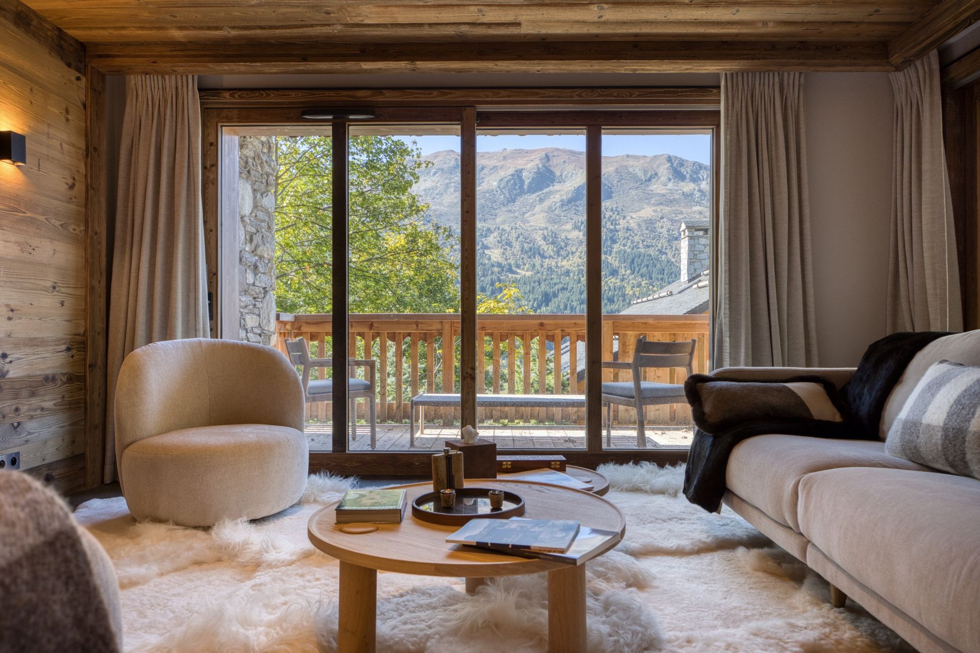 luxury apartment 5 Rooms for seasonal rent on MERIBEL LES ALLUES (73550)