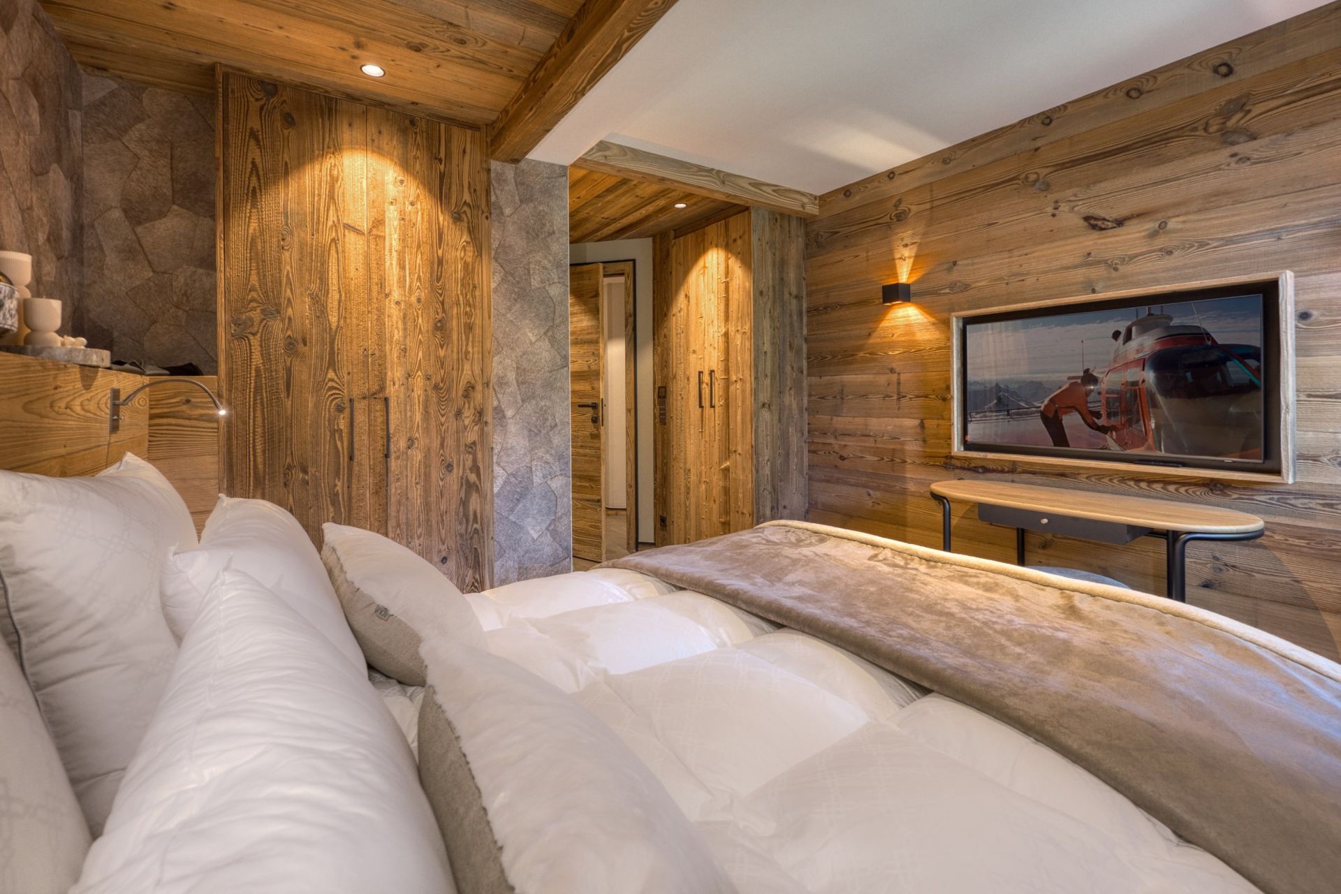luxury apartment 5 Rooms for seasonal rent on MERIBEL LES ALLUES (73550)