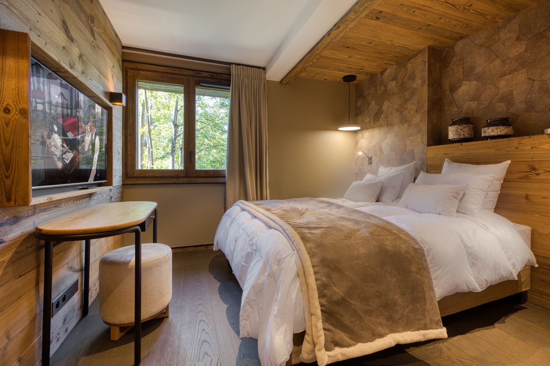 luxury apartment 5 Rooms for seasonal rent on MERIBEL LES ALLUES (73550)