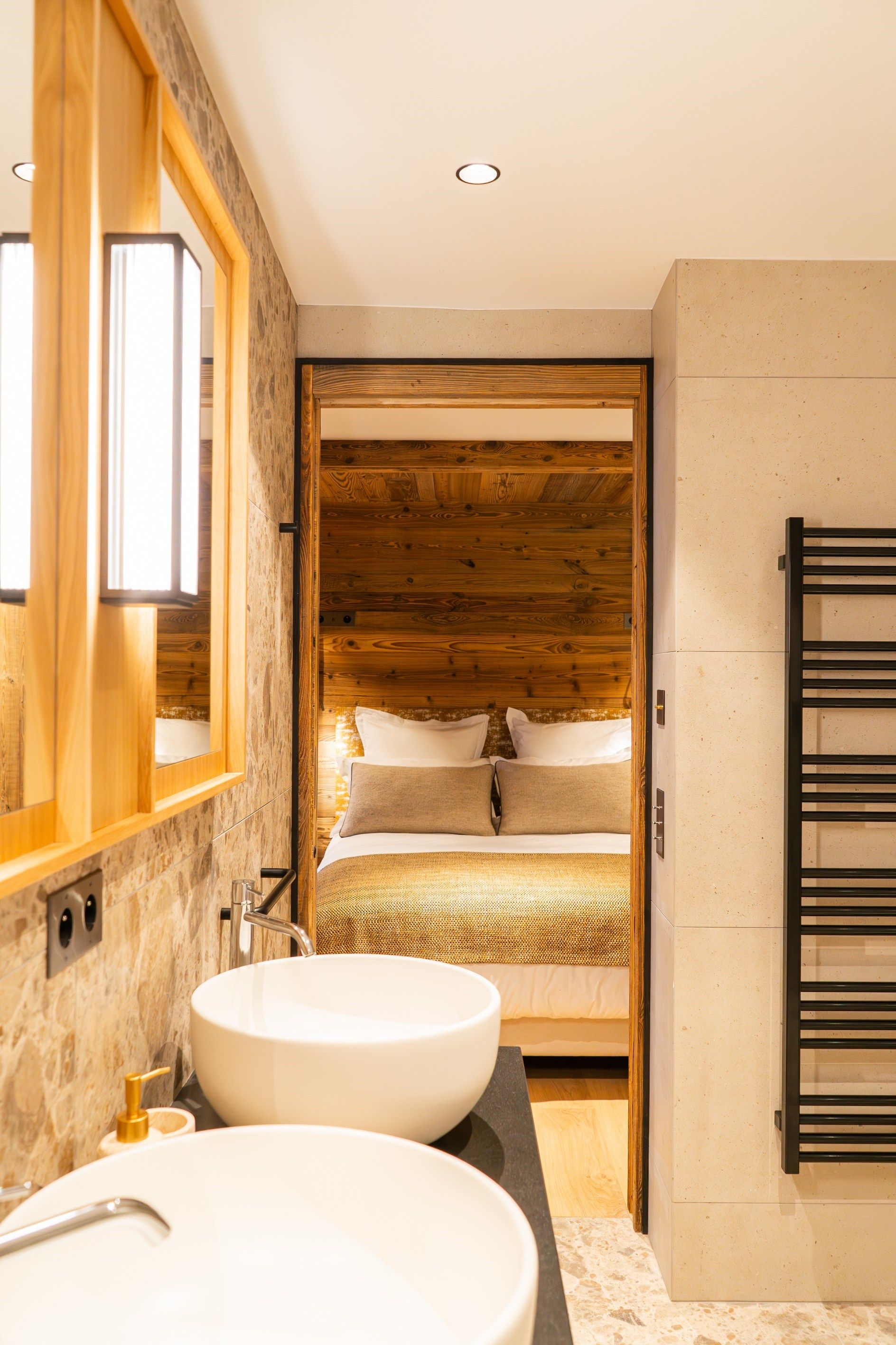 luxury apartment 5 Rooms for seasonal rent on MERIBEL LES ALLUES (73550)