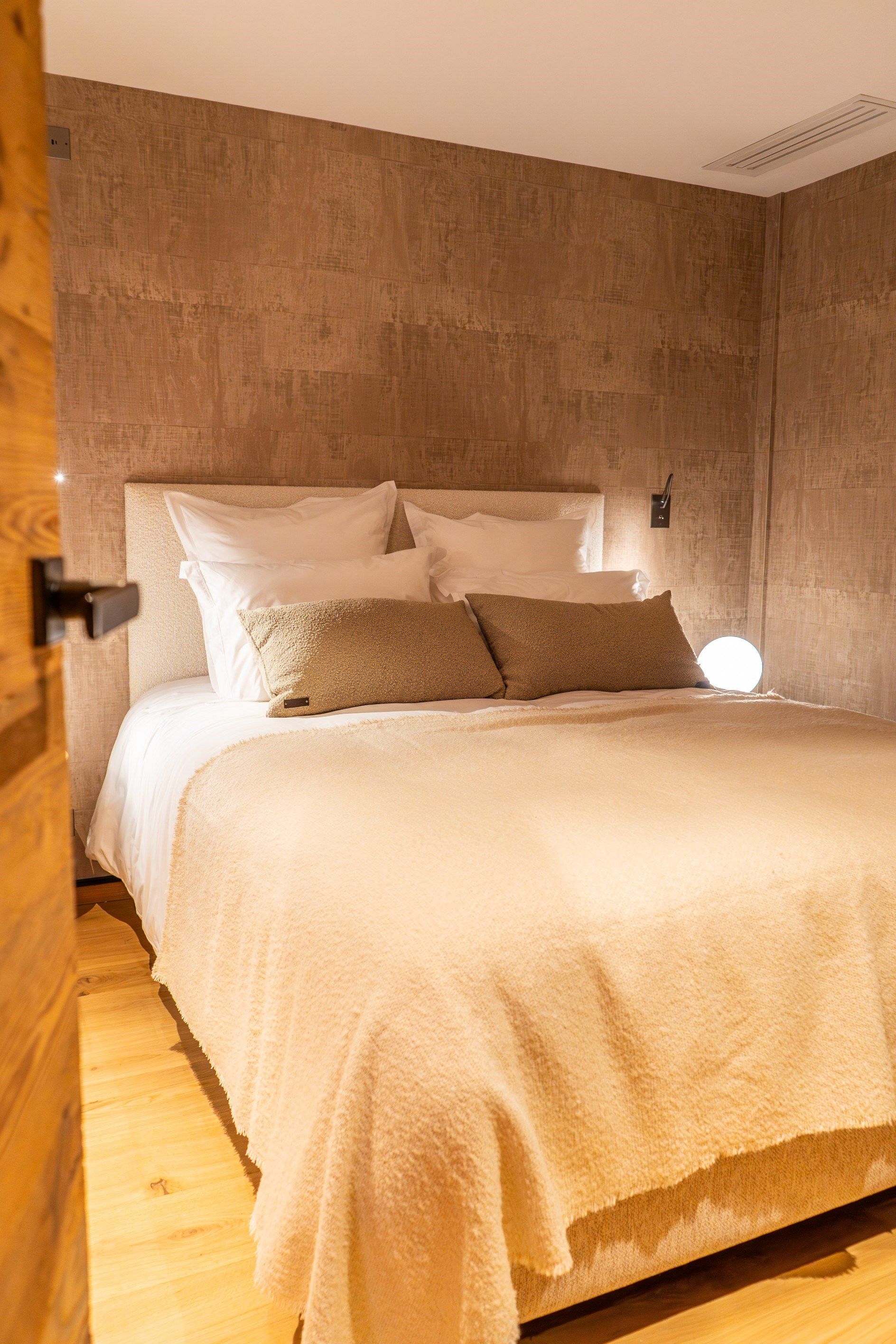 luxury apartment 5 Rooms for seasonal rent on MERIBEL LES ALLUES (73550)