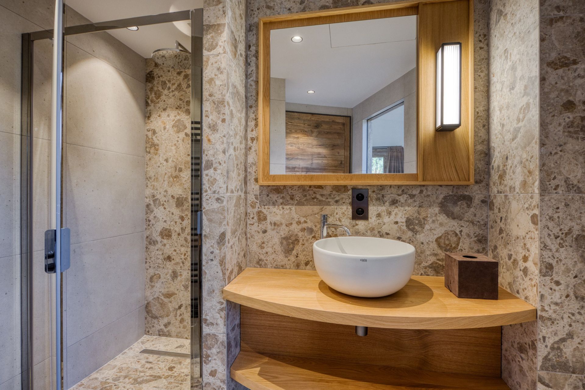 luxury apartment 5 Rooms for seasonal rent on MERIBEL LES ALLUES (73550)