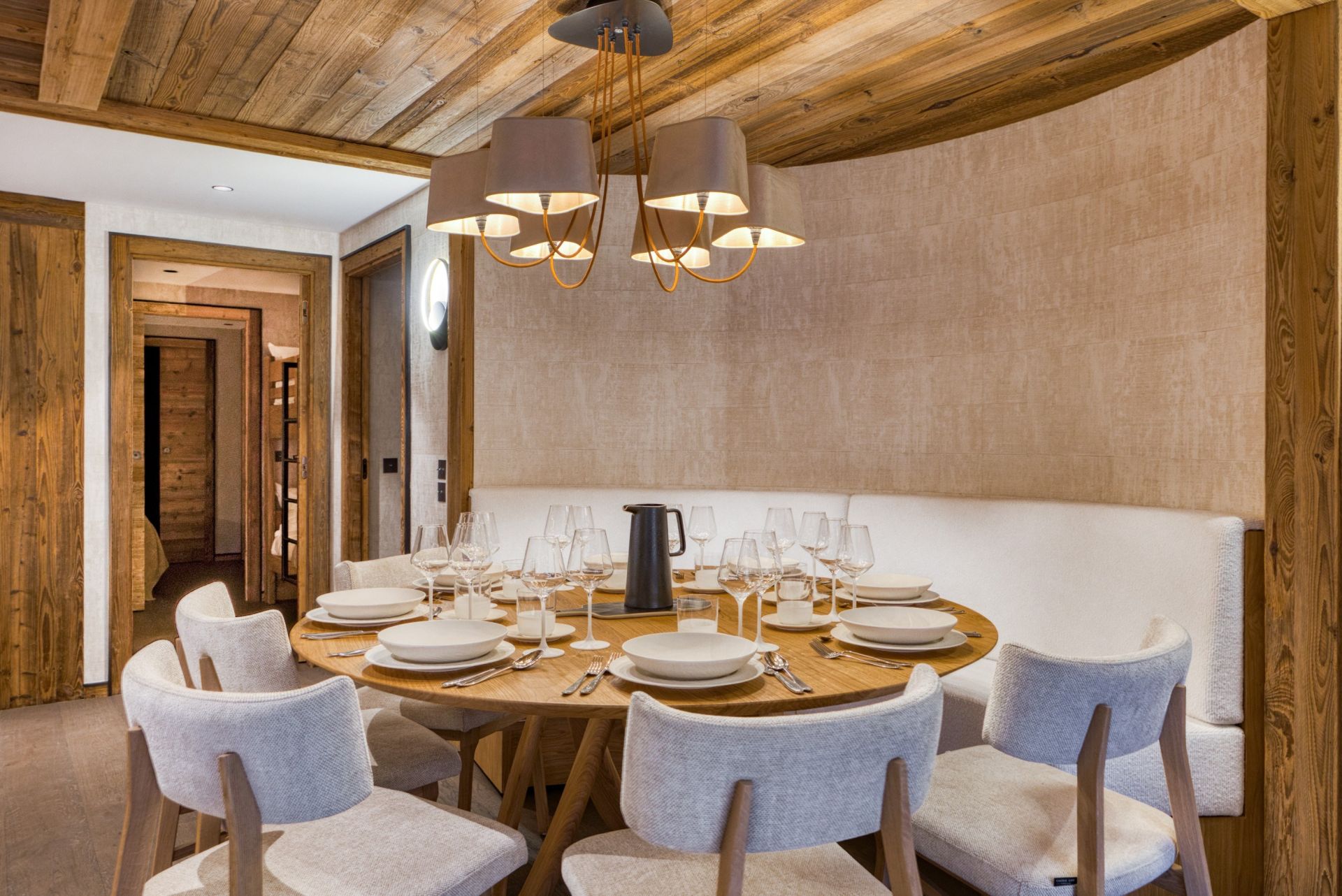 appartement de luxe 5 Pièces en location saisonnière sur MERIBEL LES ALLUES (73550)