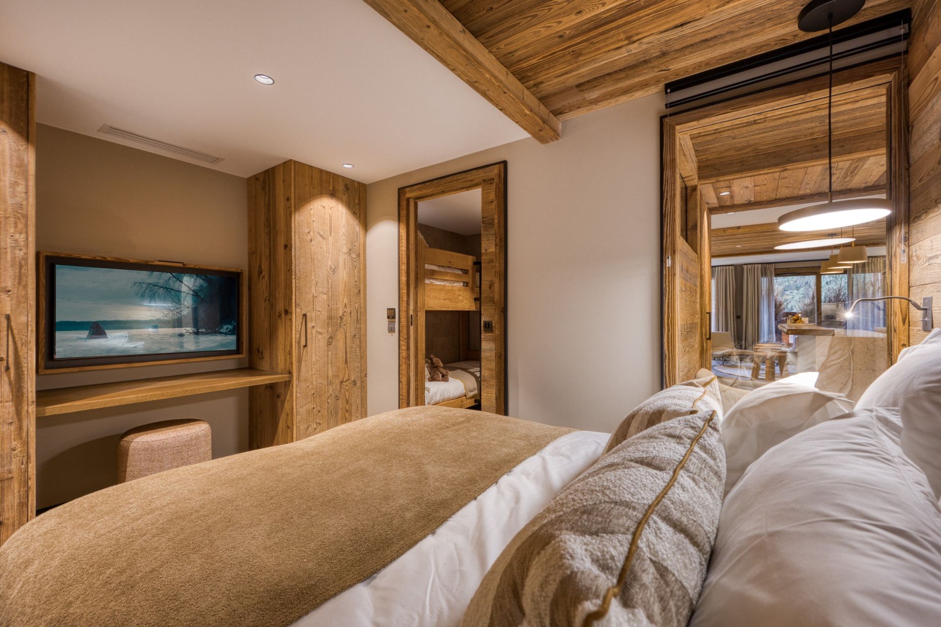 luxury apartment 5 Rooms for seasonal rent on MERIBEL LES ALLUES (73550)