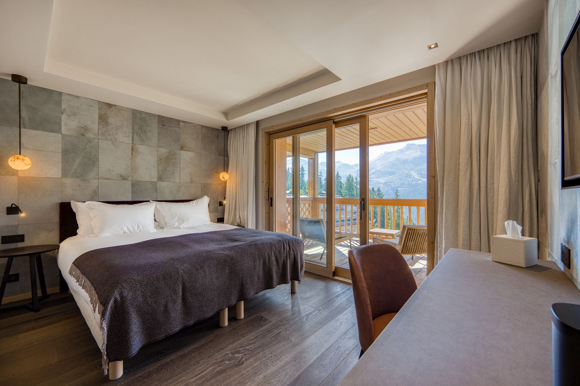 luxury apartment 6 Rooms for sale on MERIBEL LES ALLUES (73550)