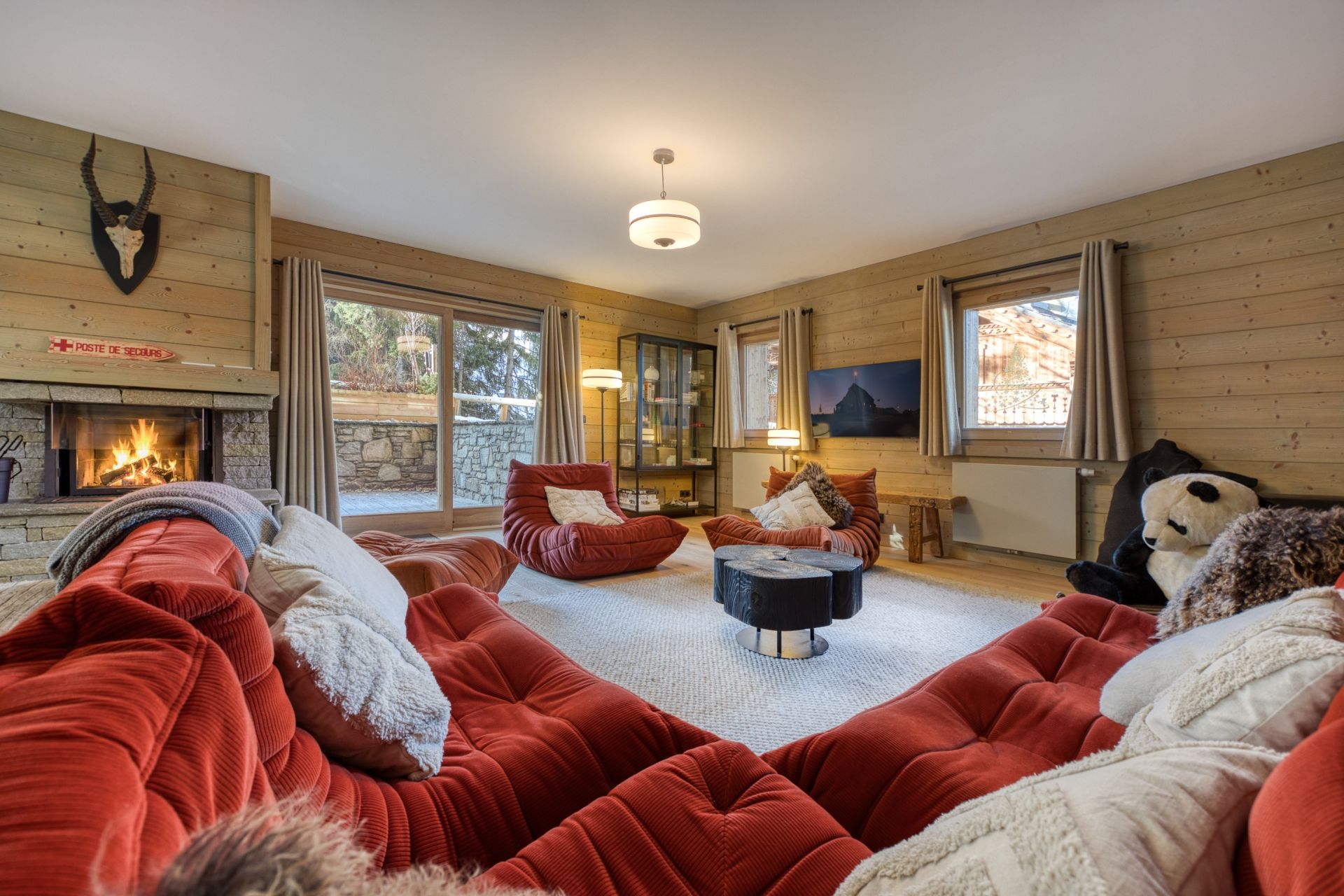 luxury apartment 5 Rooms for sale on MERIBEL LES ALLUES (73550)