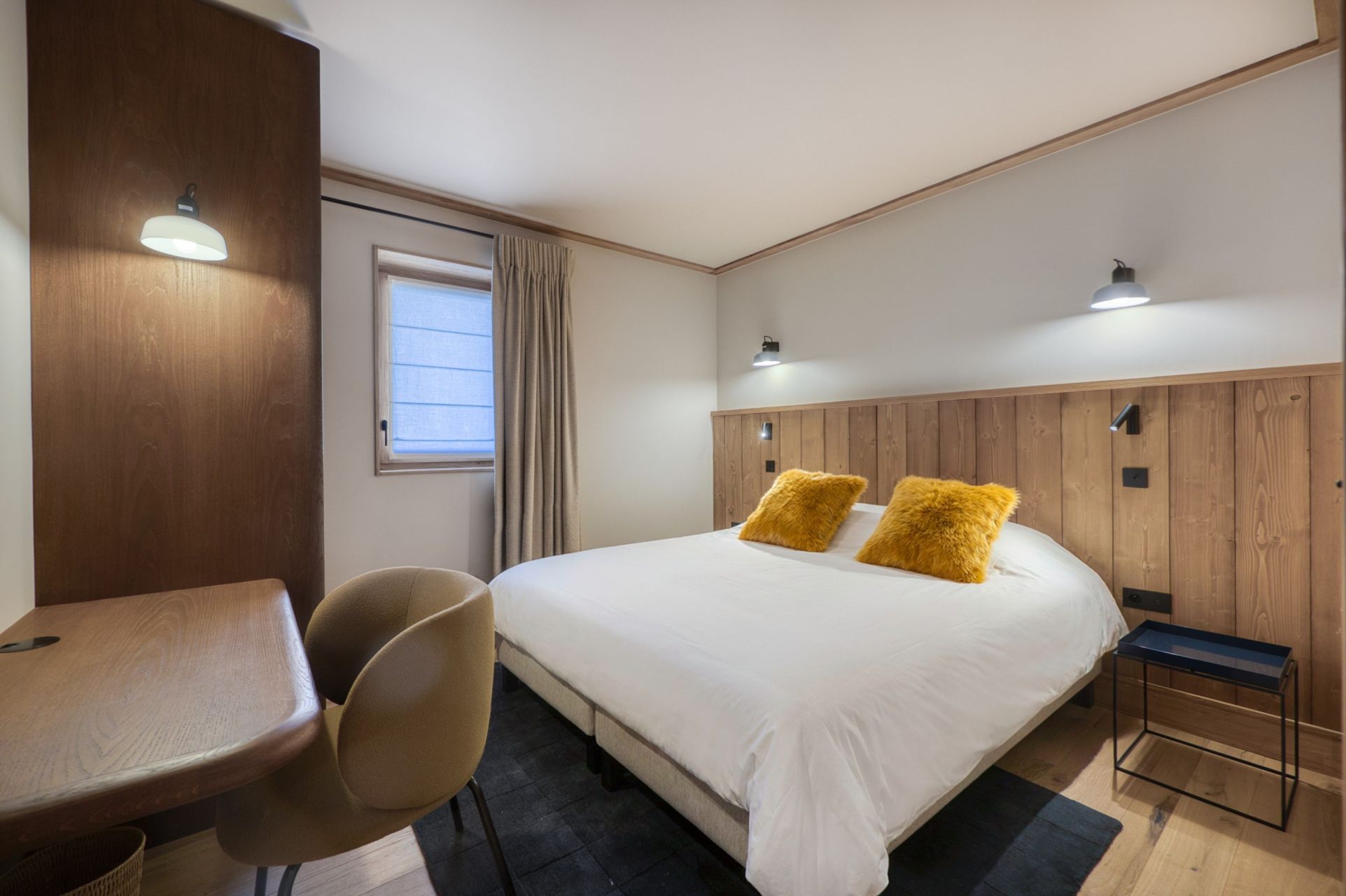 luxury chalet 6 Rooms for seasonal rent on MERIBEL LES ALLUES (73550)