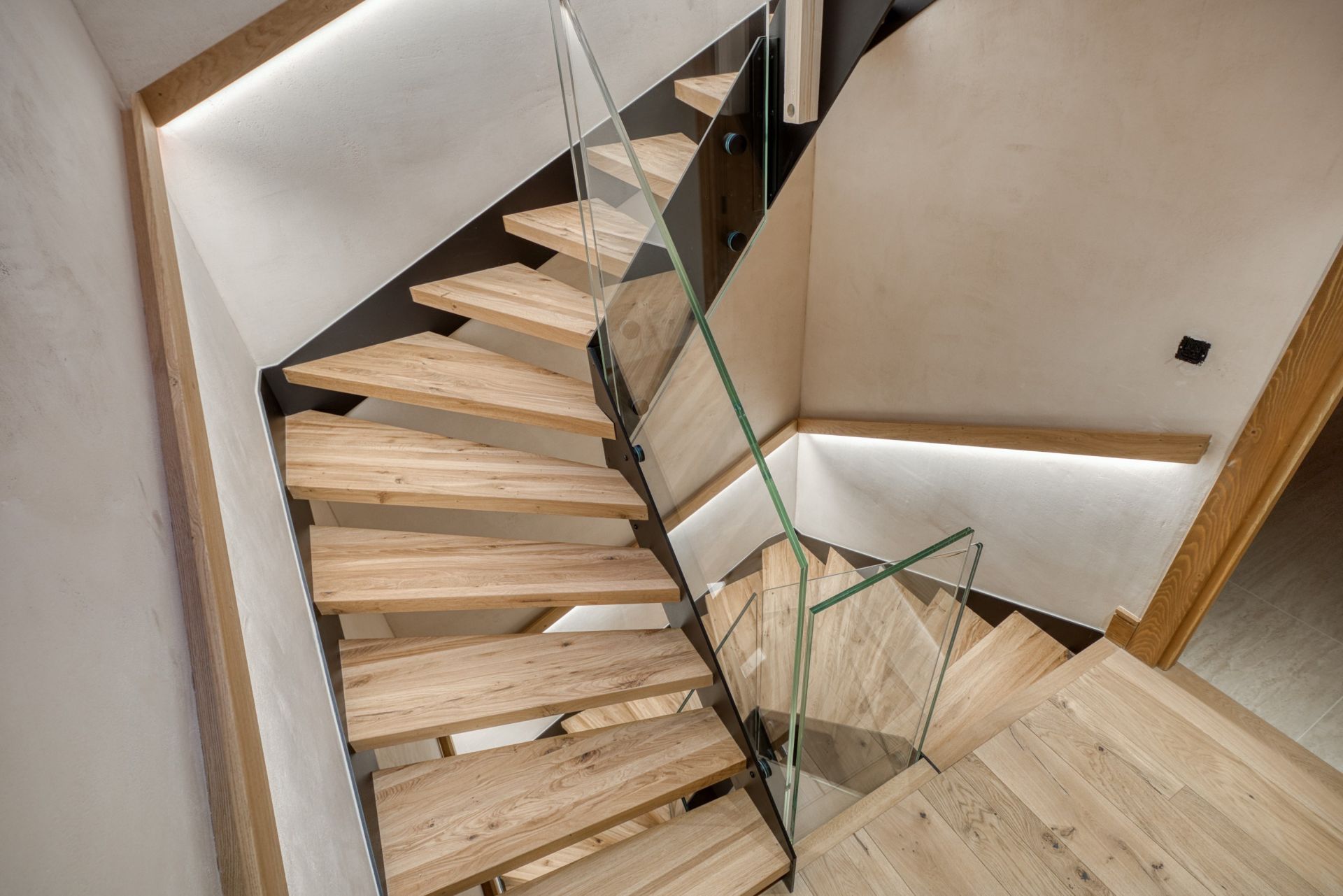 luxury chalet 7 Rooms for sale on MERIBEL LES ALLUES (73550)