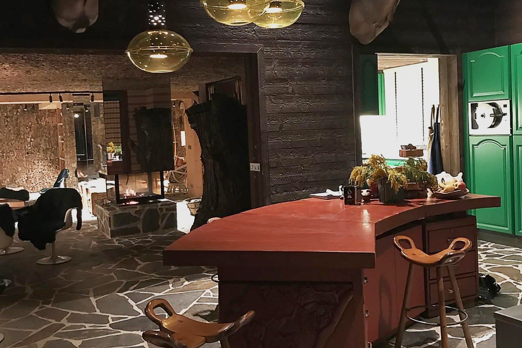 appartement de luxe 8 Pièces en location saisonnière sur MERIBEL LES ALLUES (73550)